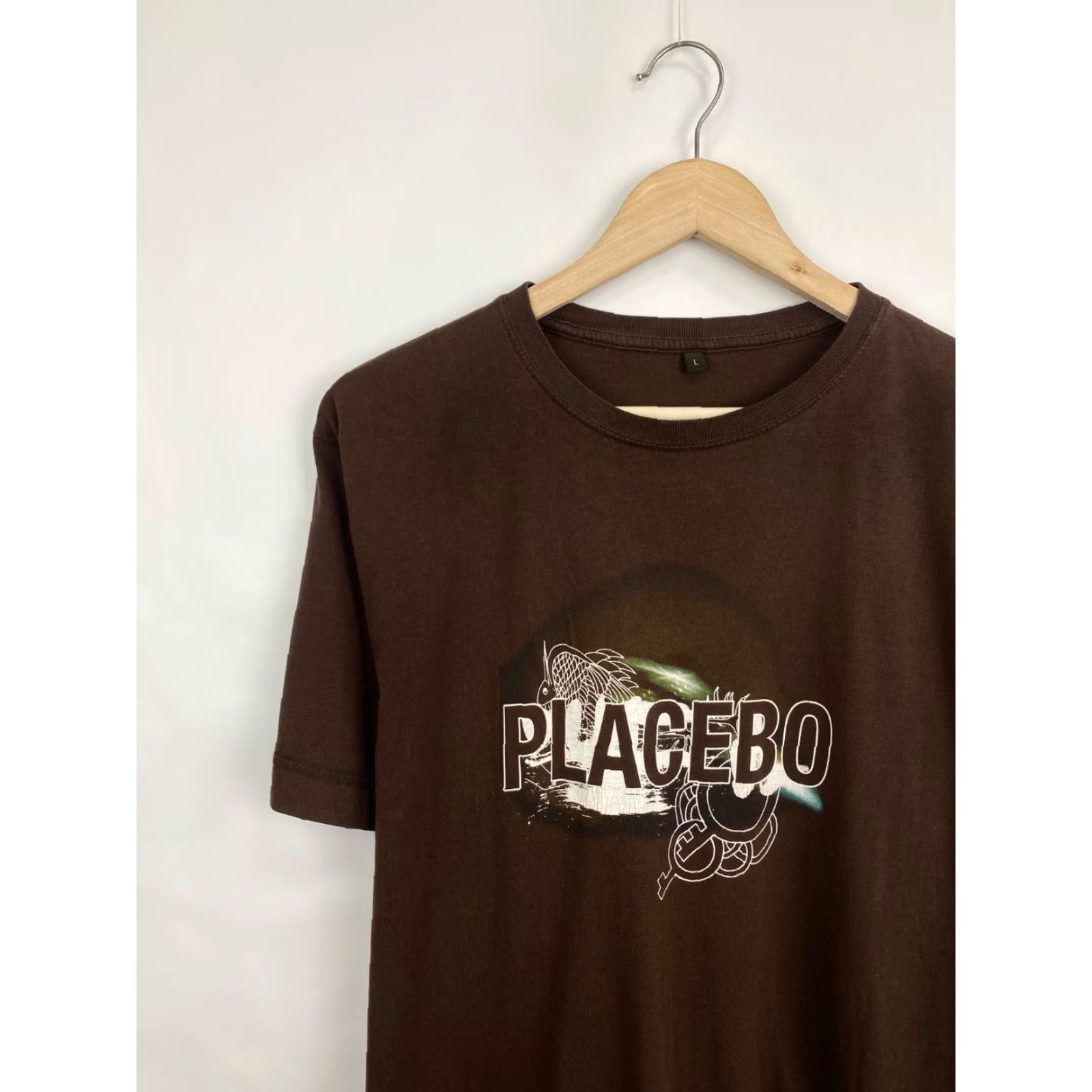 Vintage VINTAGE Placebo Shirt Mens L Brown Band Indie Rock Tee Size US L / EU 52-54 / 3 - 3 Thumbnail