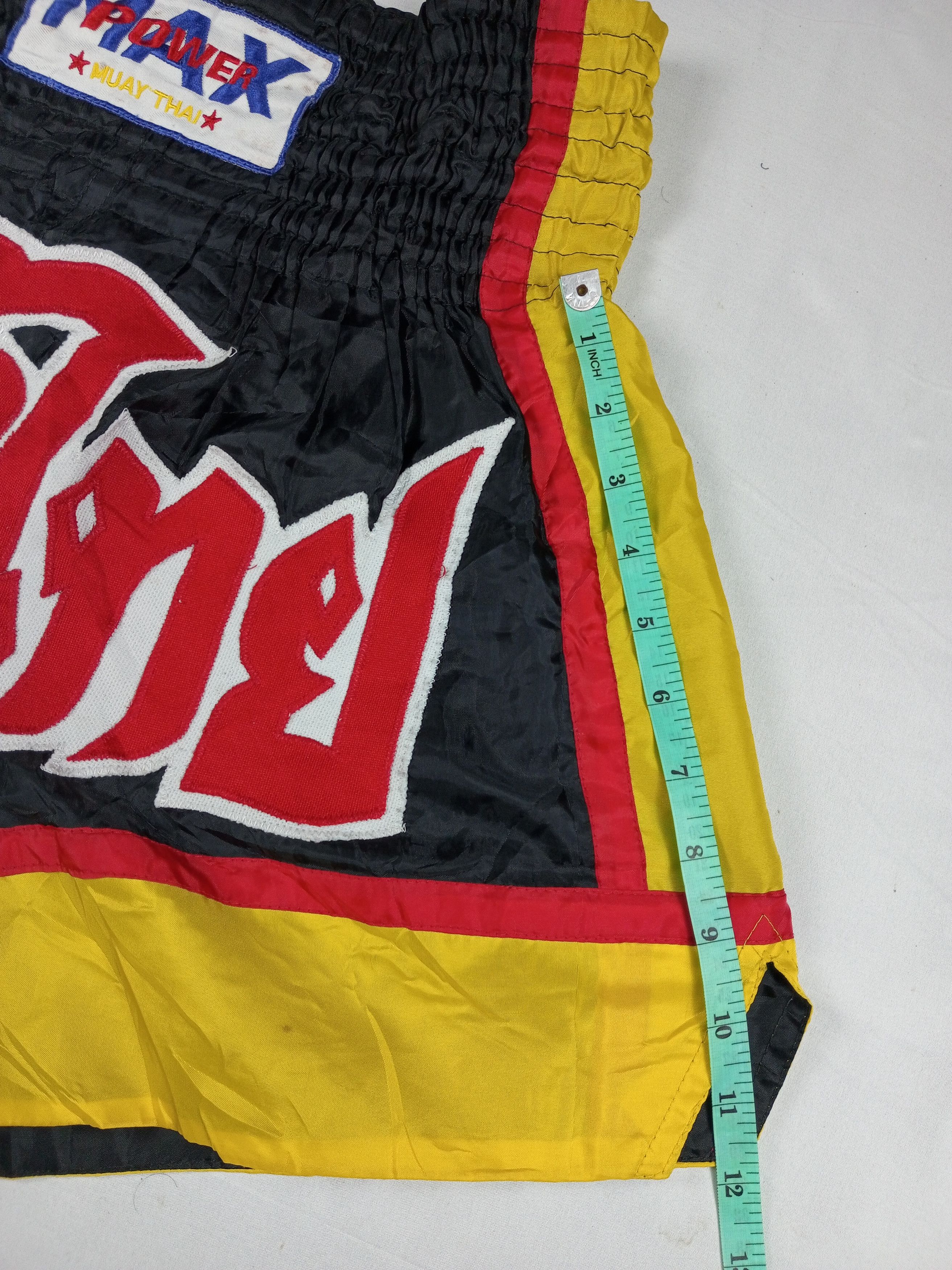 Other Vintage Muay Thai Sportswear Shorts 90s Embroidery Size US 32 / EU 48 - 6 Thumbnail
