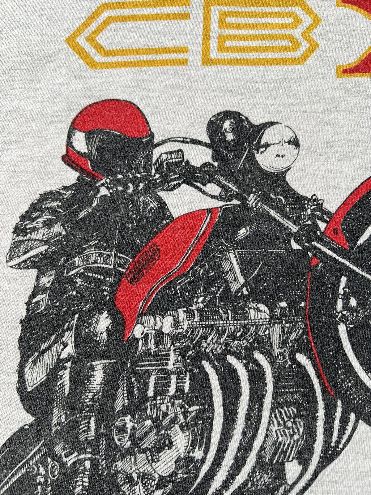 Vintage Vintage 90s Honda CBX 1000 Super Six Moto Gray T-shirt Size US XL / EU 56 / 4 - 13 Thumbnail