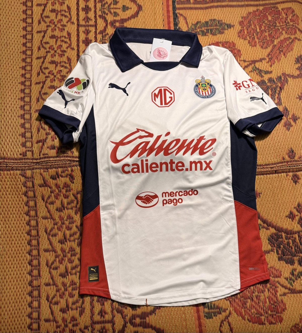 Puma Guadalajara Chivas NWT Soccer Kit Size US S / EU 44-46 / 1 - 1 Thumbnail