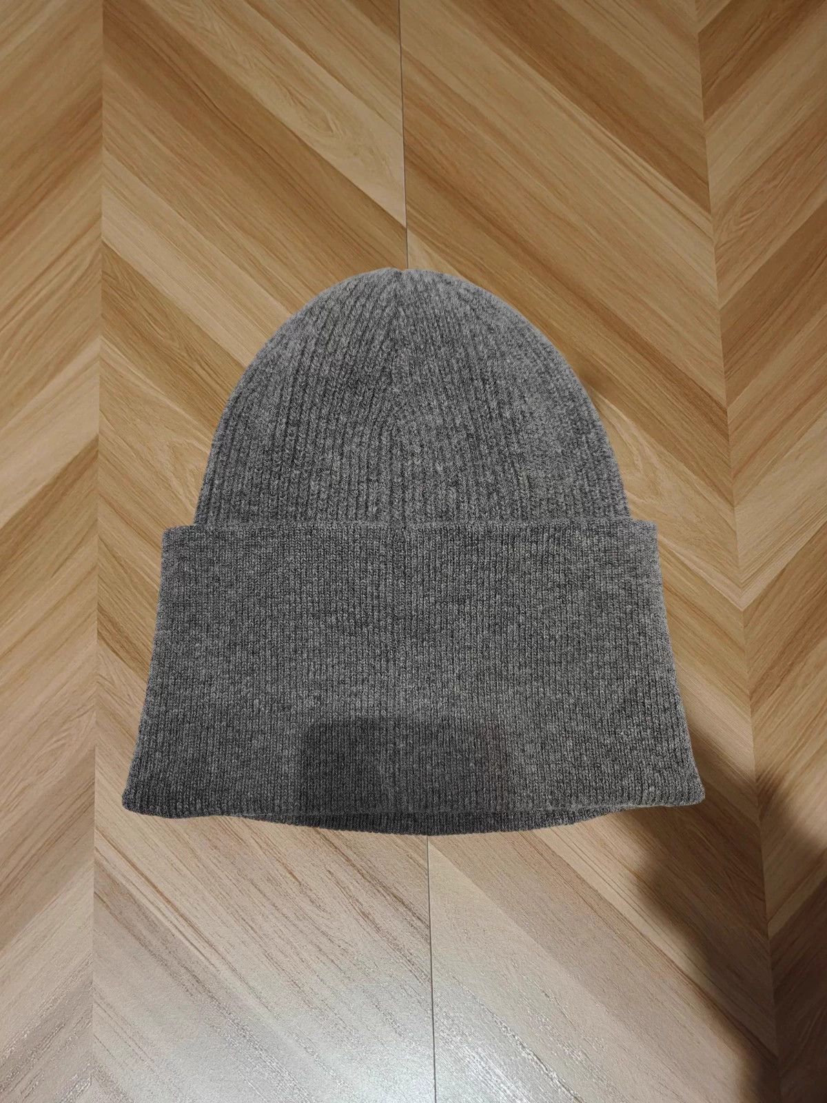 Moncler Moncler 99% New Knit Beanie Unisex Authentic Size ONE SIZE - 2 Thumbnail