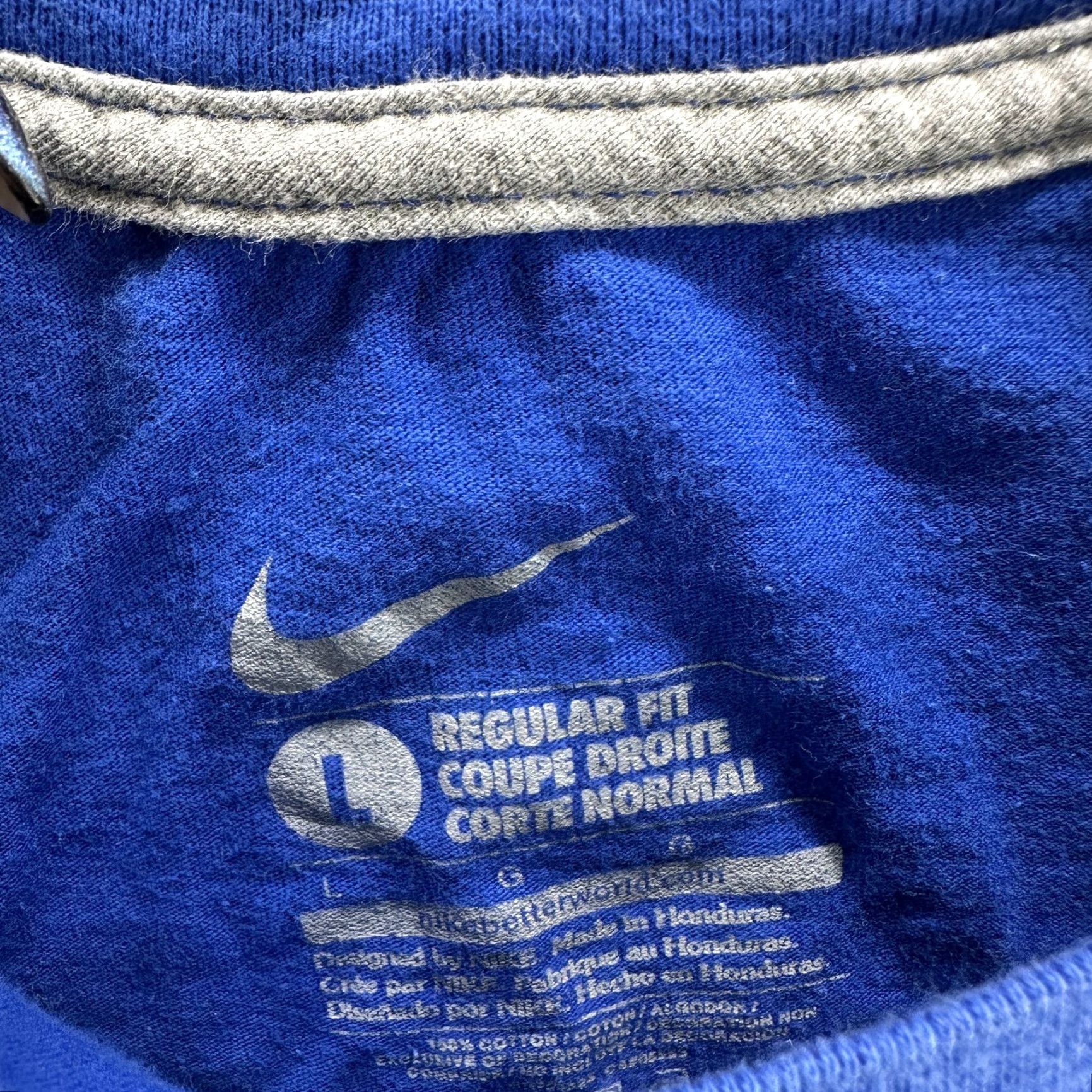 Nike VINTAGE Nike Shirt Mens Large Graphic Swoosh Skateboard Tee Regular Fit Blue Men's Graphic Print 90s? Size US L / EU 52-54 / 3 - 7 Thumbnail