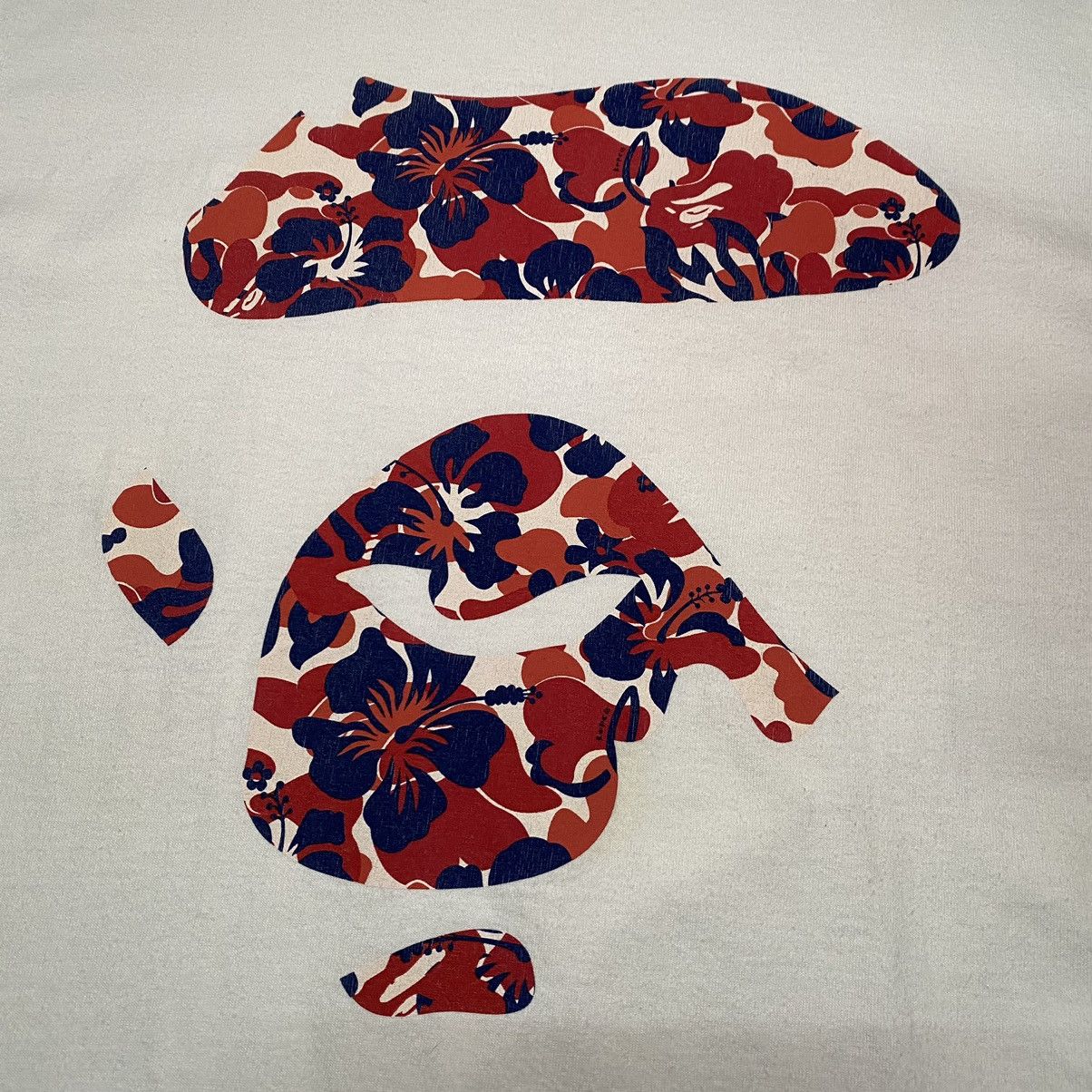 Bape × Vintage Hibiscus Camo Ape Face Tee Size US M / EU 48-50 / 2 - 10 Thumbnail