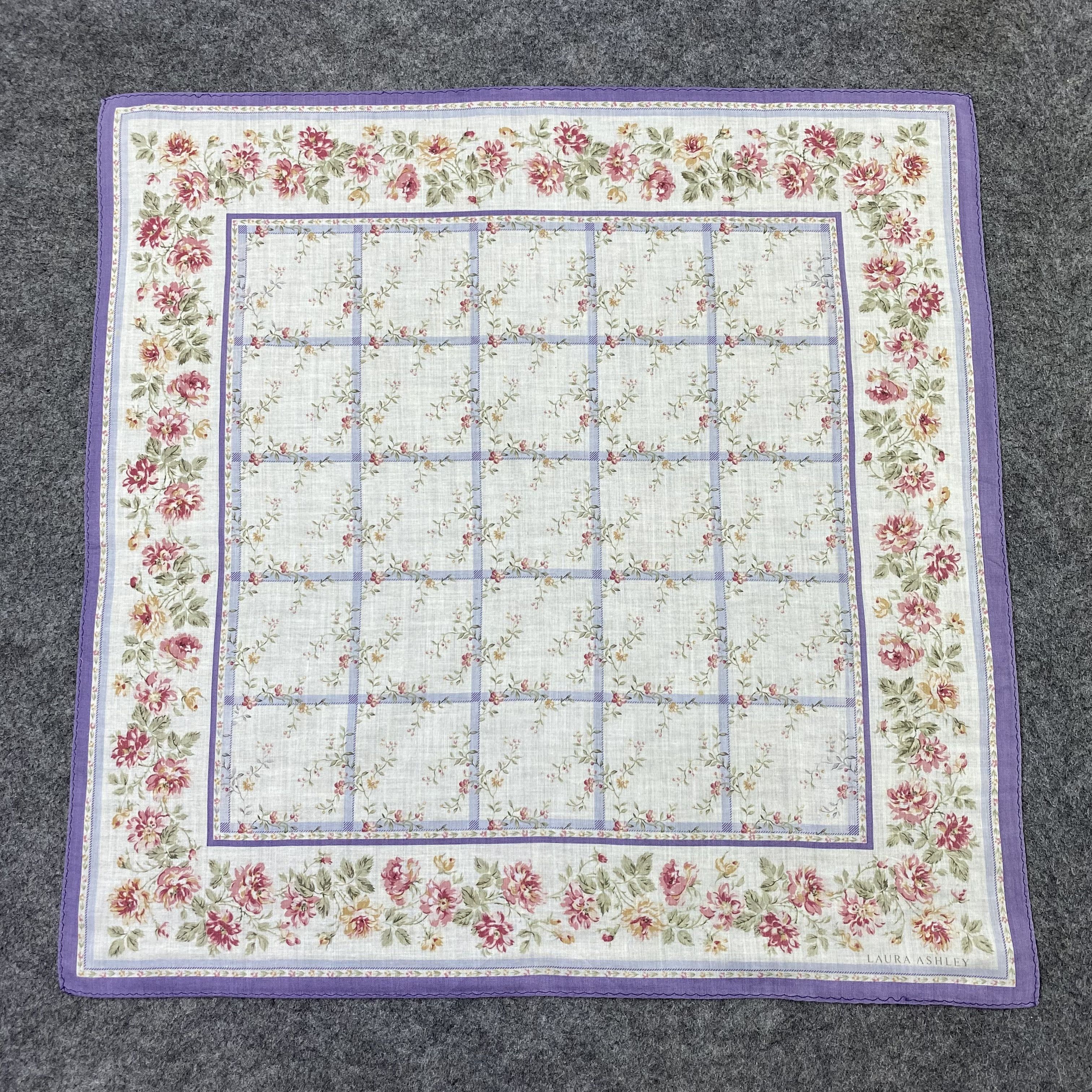 Laura Ashley Laura Ashley Handkerchief / Bandana / Neckerchief-B2197 Size ONE SIZE - 3 Thumbnail