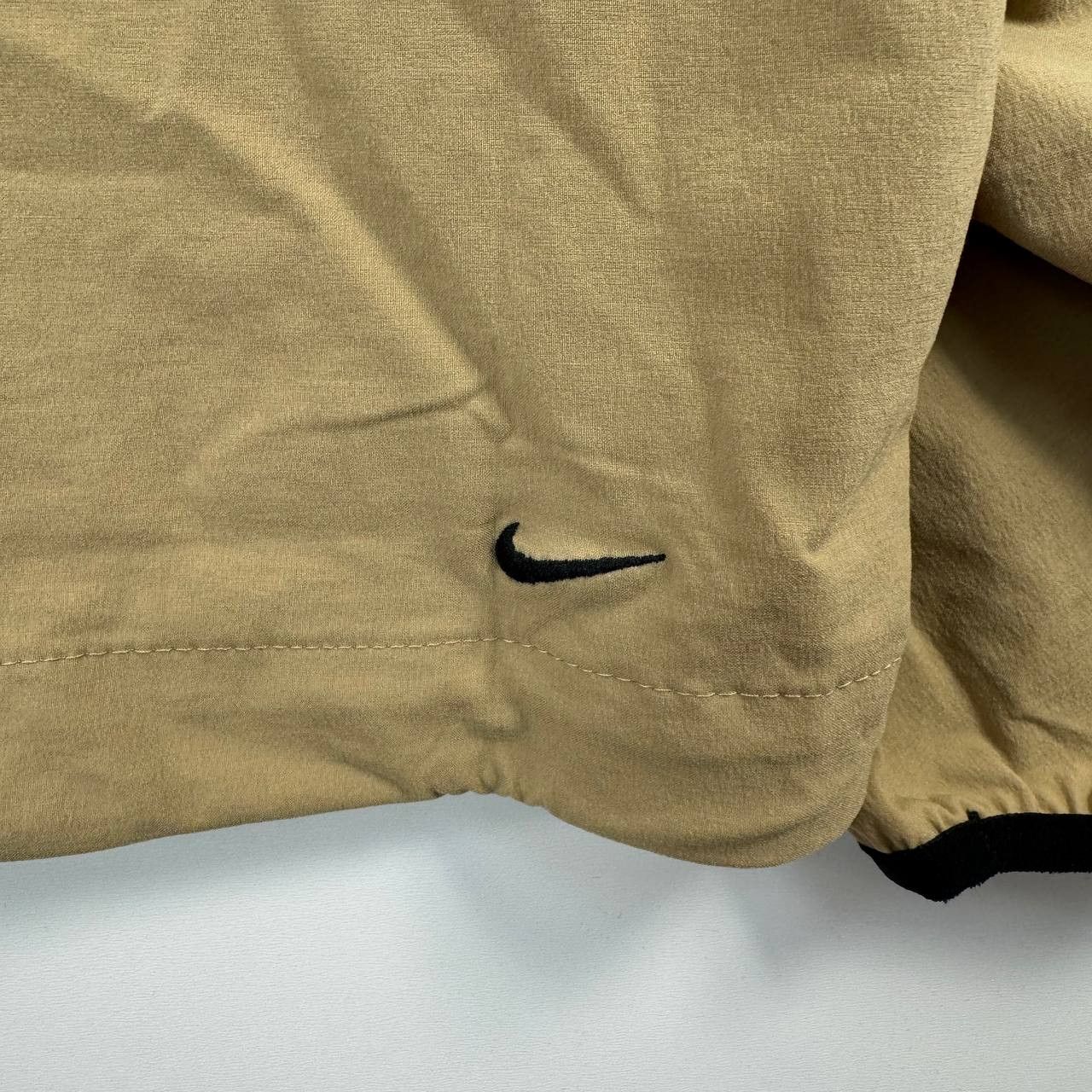 Nike Nike Beige Windrunner Jacket Lightweight Hooded Zip-Up L Size US L / EU 52-54 / 3 - 4 Thumbnail
