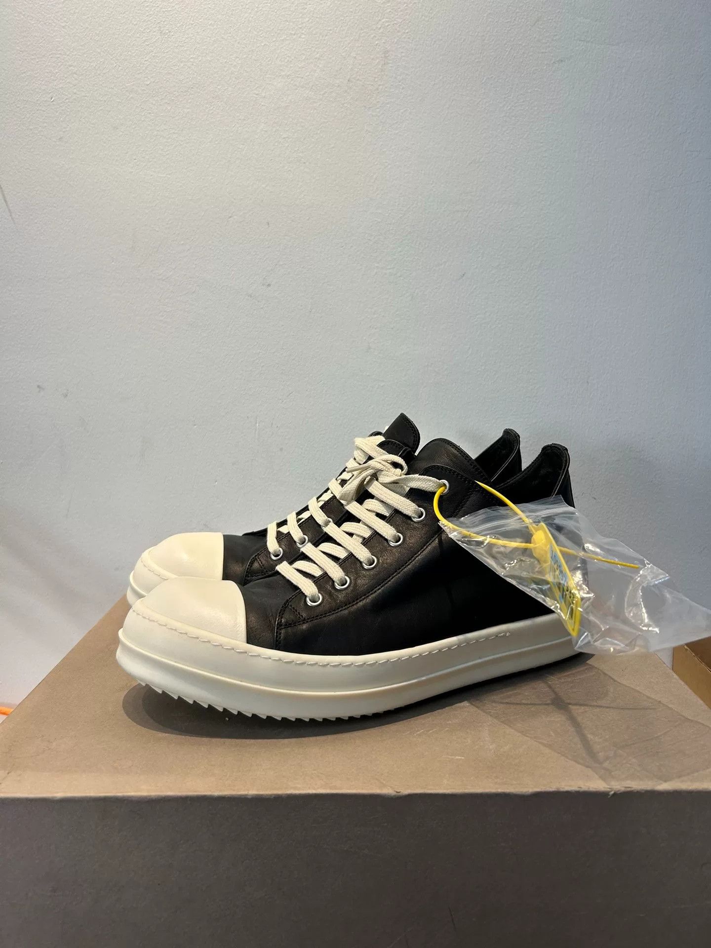 Rick Owens rick owens low-top sneakers size 43 Size US 10 / EU 43 - 1 Thumbnail