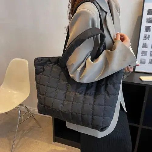 Japanese Brand Tote Puffer Bag Vintage Japanese Brand Size ONE SIZE - 4 Thumbnail