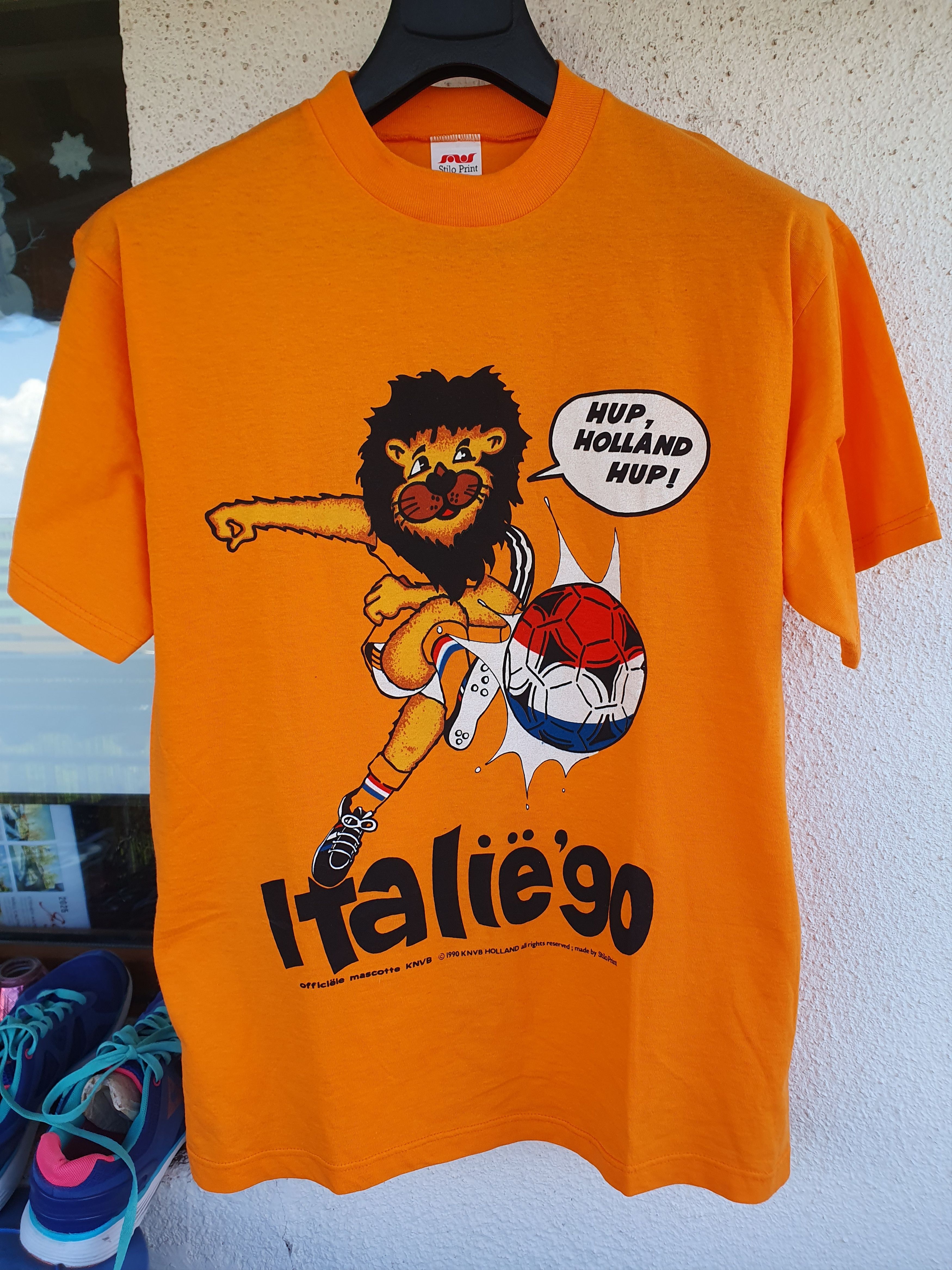 Vintage Italy 90 Soccer World Cup Holland Lions Vtg 1990 tee sz L Size US L / EU 52-54 / 3 - 1 Thumbnail