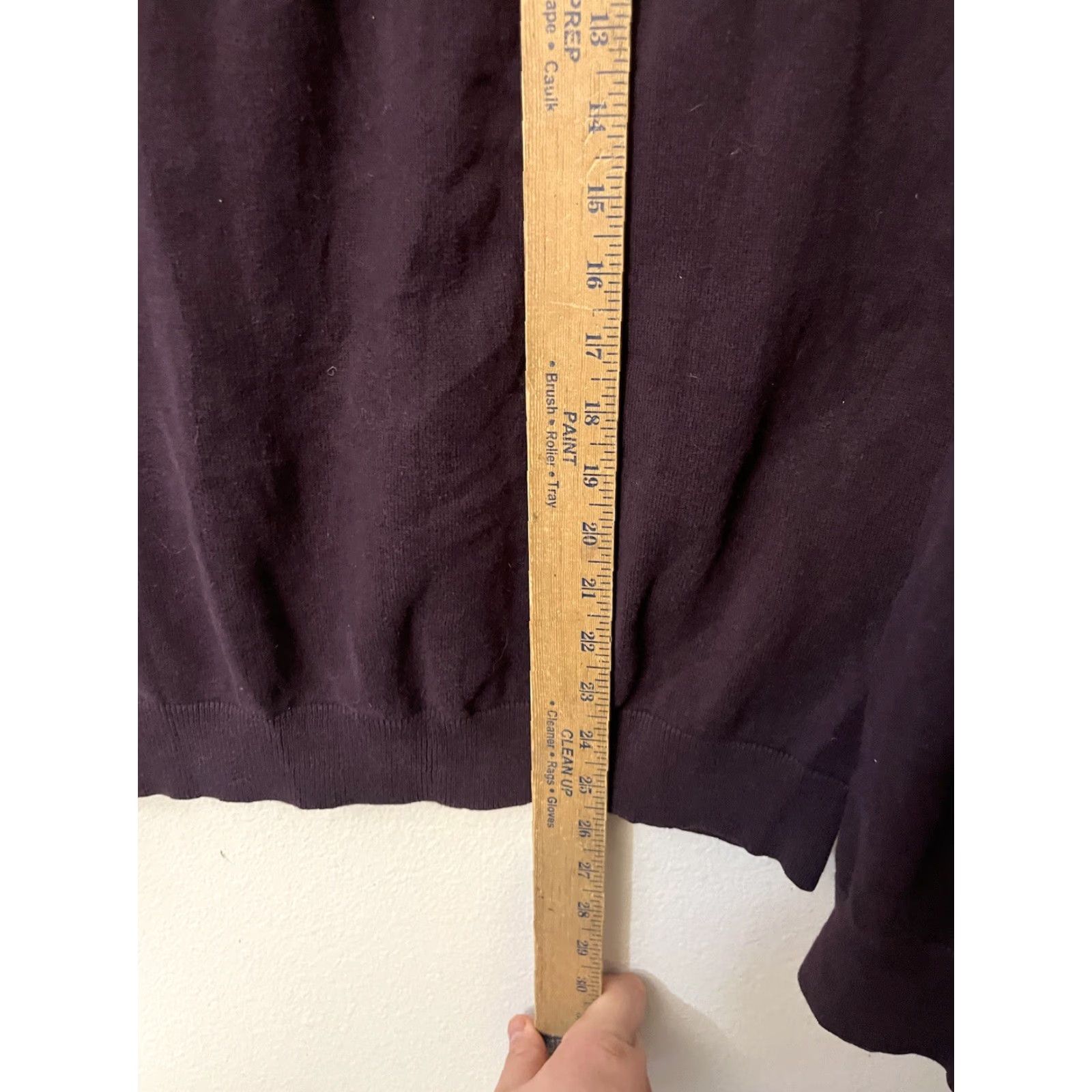 Calvin Klein Calvin Klein Jeans Men’s V-neck sweater Large Maroon Solid Size US L / EU 52-54 / 3 - 4 Thumbnail