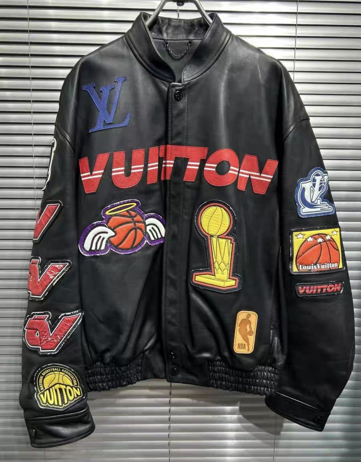 Louis Vuitton Louis Vuitton x NBA Monogram Black Leather jacket bomber Size US S / EU 44-46 / 1 - 4 Thumbnail