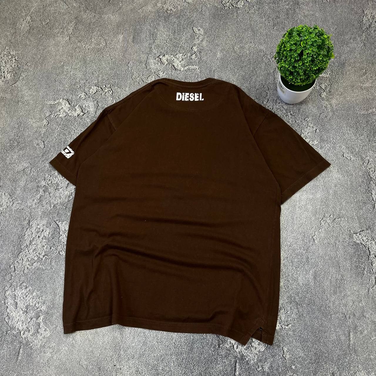 Diesel Vintage Diesel Denim Division 90s Big Logo Brown T-Shirt Size US L / EU 52-54 / 3 - 6 Thumbnail