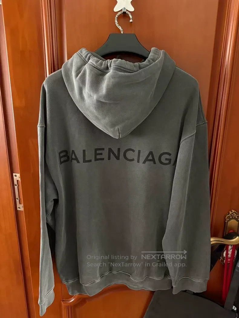 Balenciaga Balenciaga Back Logo Sweatshirt Washed Black Size US M / EU 48-50 / 2 - 1 Thumbnail