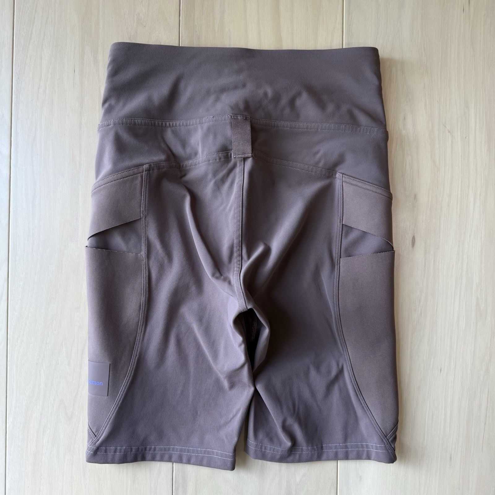 Lululemon Lululemon Cargo Supper High Rise Hiking Shorts 4 Mauve Size 22" - 5 Thumbnail