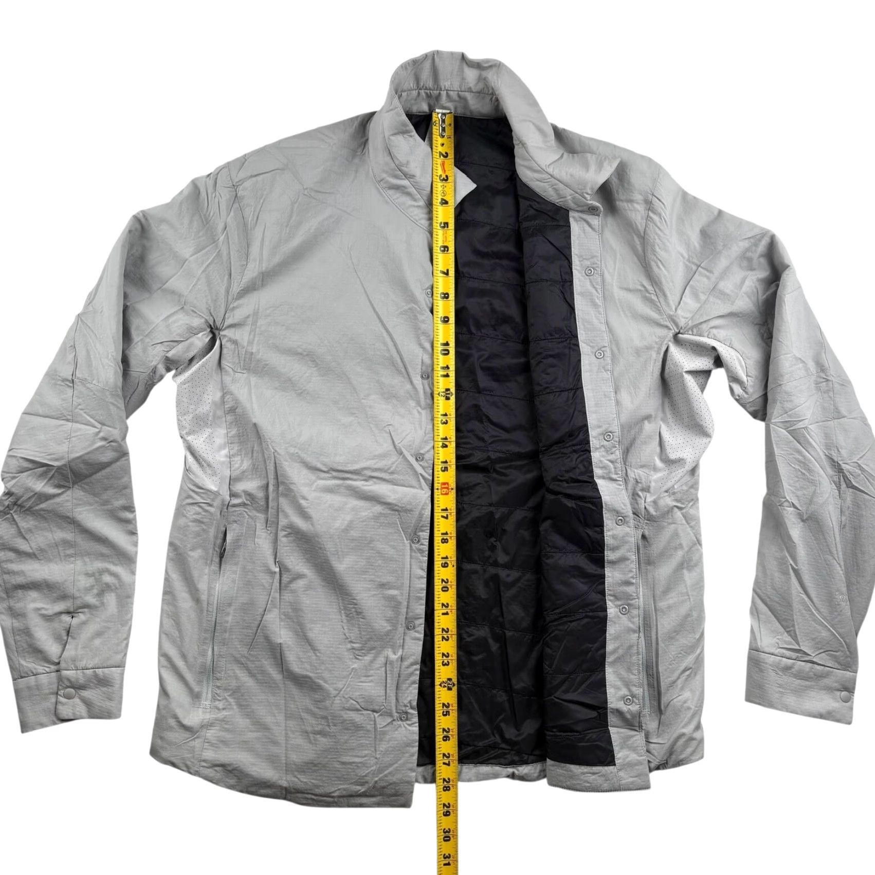 Lululemon Lululemon Shirt Jacket Gray Nylon Insulated Padded Full-Snap Closure Women's L Size L / US 10 / IT 46 - 4 Thumbnail