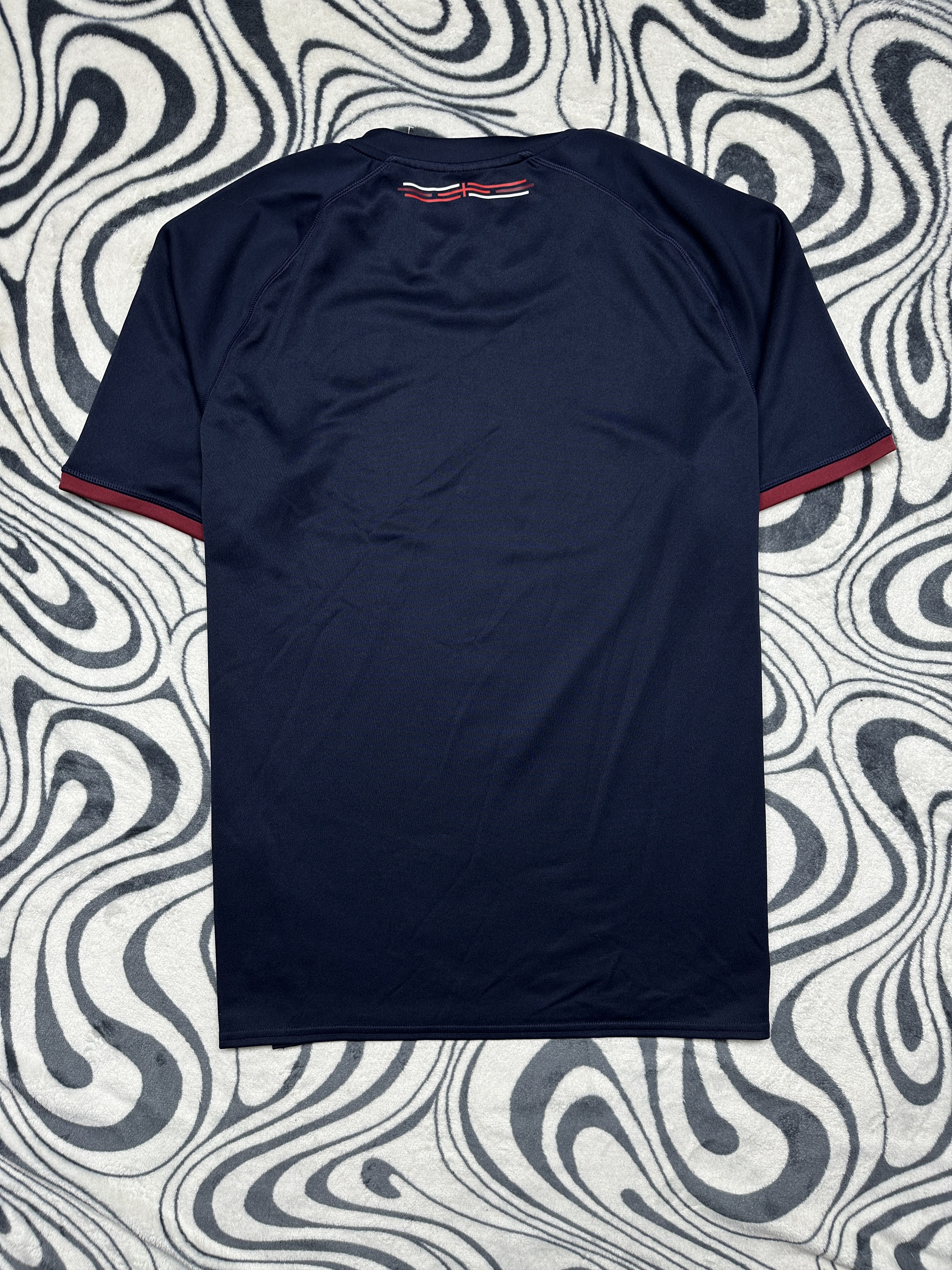 Umbro Umbro O2 Mens Rugby Jersey T-Shirt Size US XXL / EU 58 / 5 - 6 Thumbnail