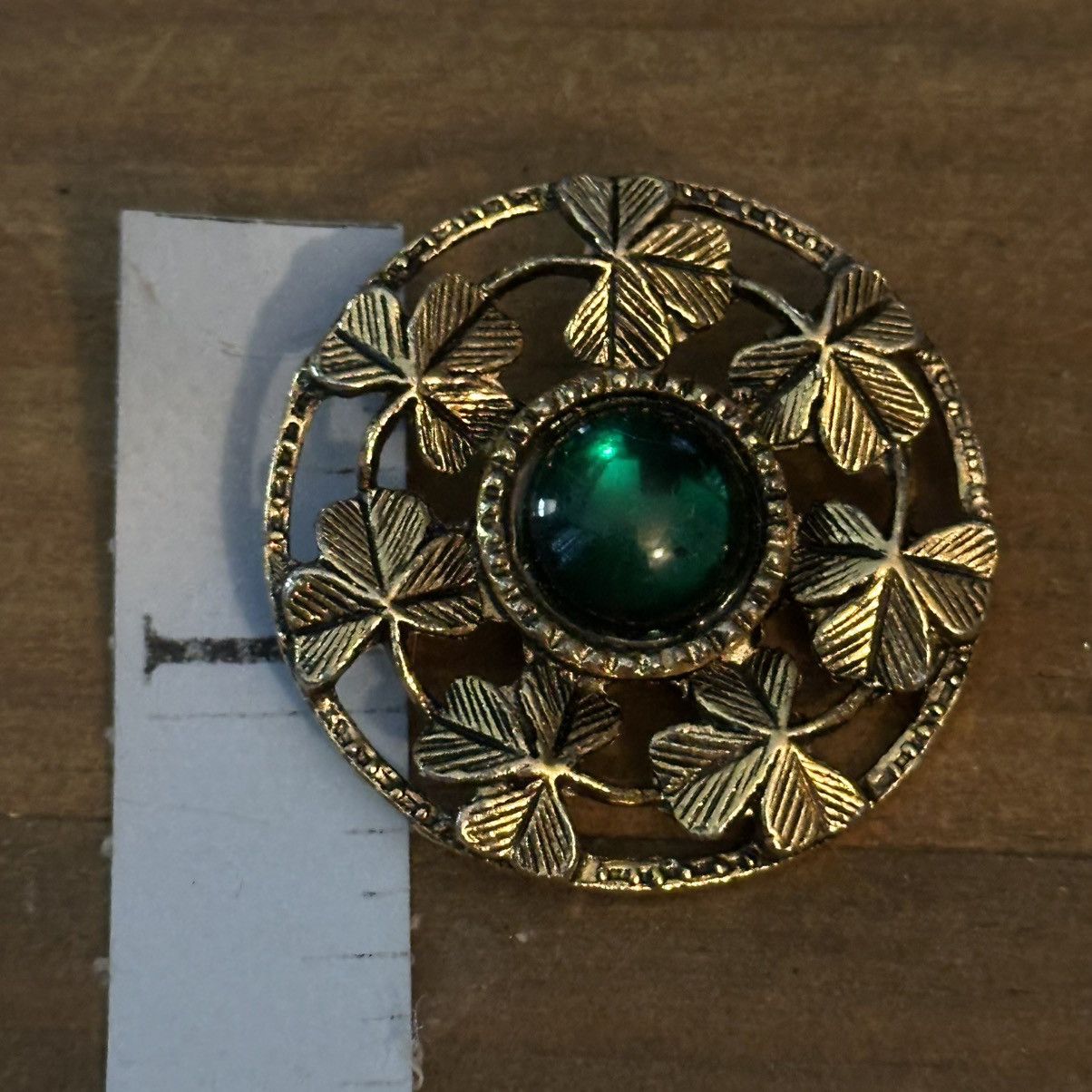 Vintage Vintage gold tone shamrocks and green cabochon stone brooch Size ONE SIZE - 2 Thumbnail