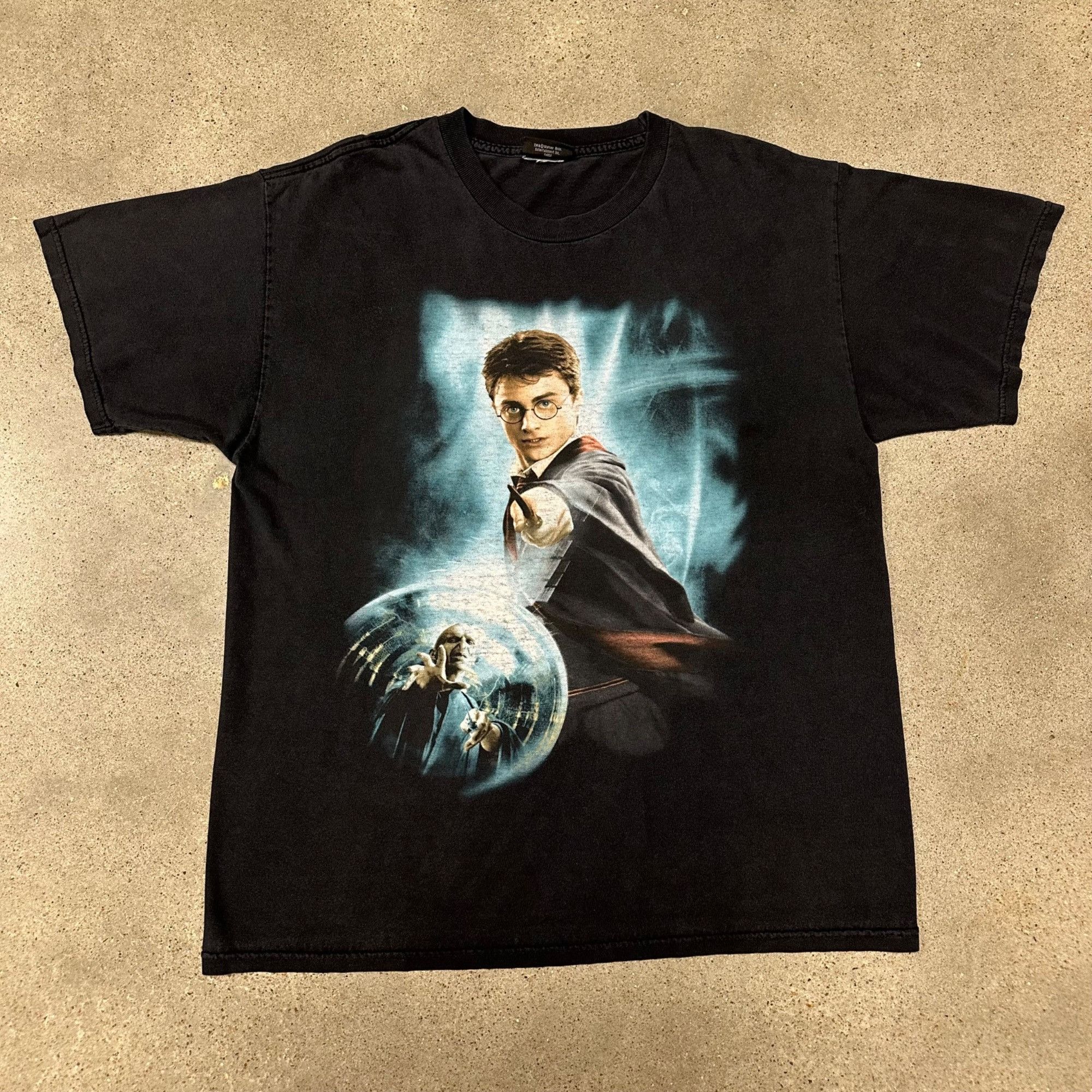 Vintage Vintage 2005 Harry Potter Voldemort Movie Shirt Size US L / EU 52-54 / 3 - 1 Thumbnail