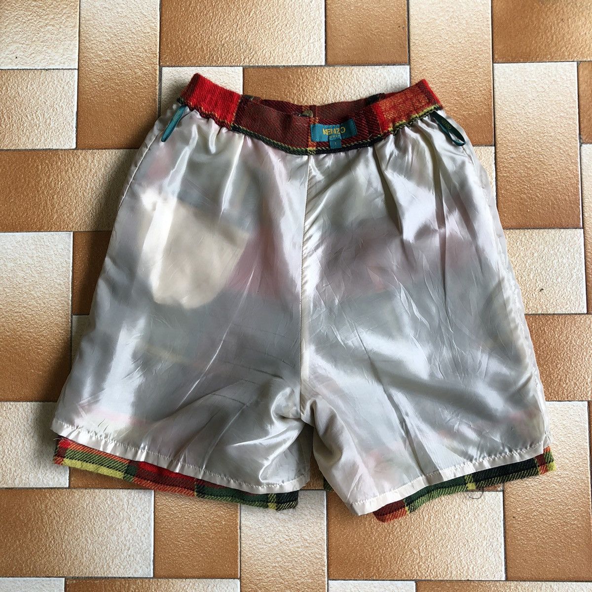 Kenzo × Vintage vintage KENZO wool shorts Size 24" / US 00 / IT 34 - 4 Thumbnail