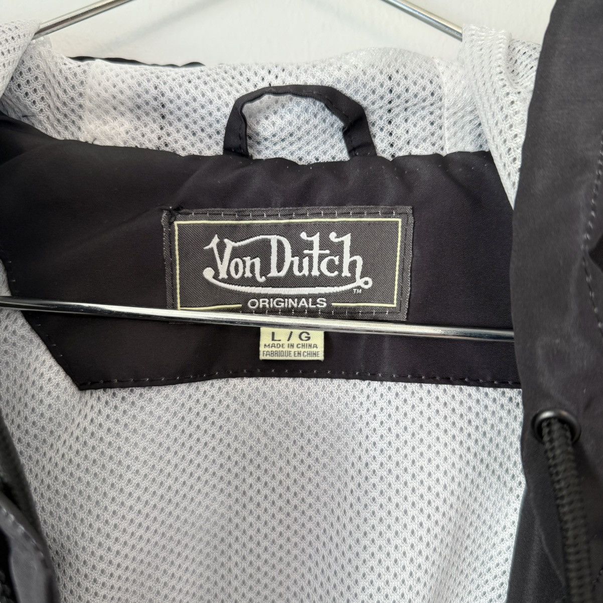 Von Dutch Vtg Von Dutch Flying Eyeball Logo Hooded Windbreaker Jacket Size US L / EU 52-54 / 3 - 6 Thumbnail