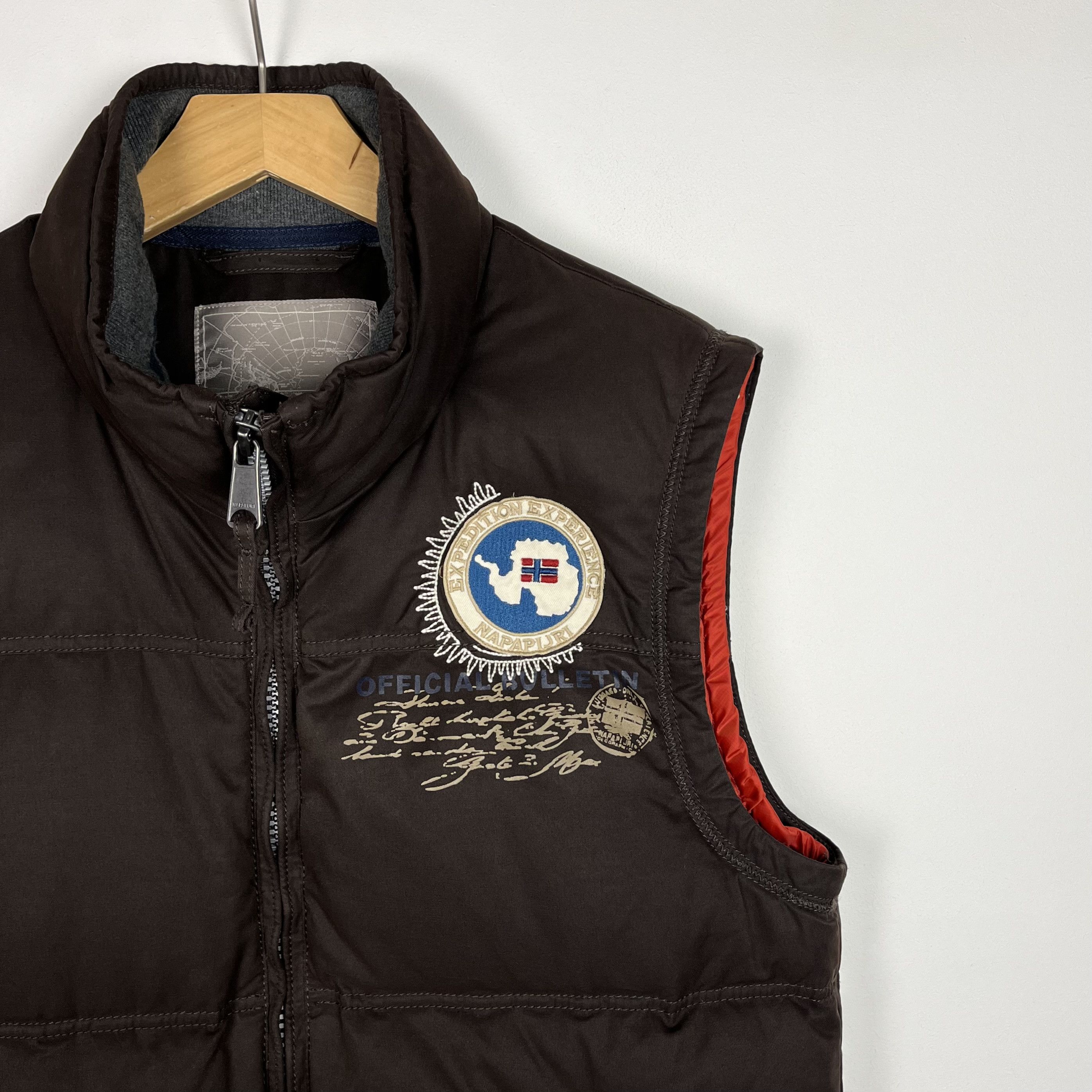 Napapijri Vintage Napapijri Brown Full Zip Down Gilet Jacket Size US M / EU 48-50 / 2 - 3 Thumbnail