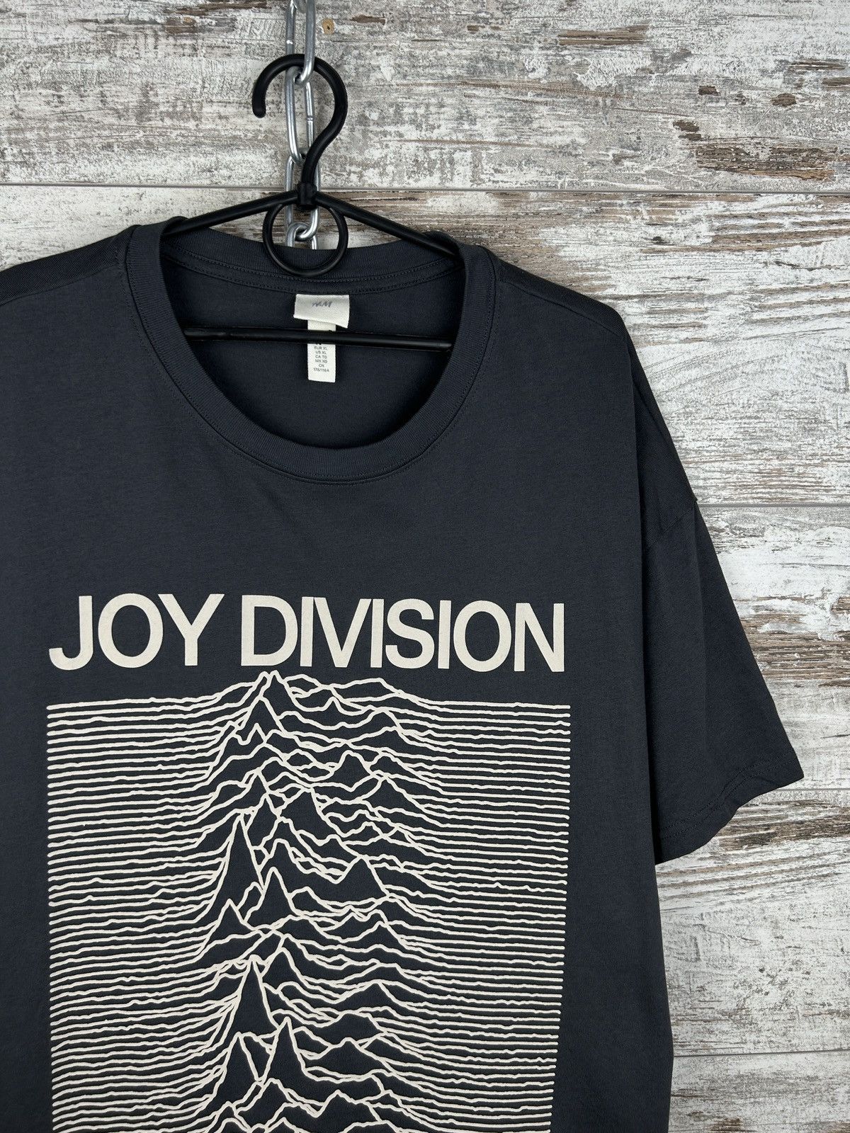 Band Tees Mens vintage Joy Division T Shirt rock band tee Size US XL / EU 56 / 4 - 2 Thumbnail