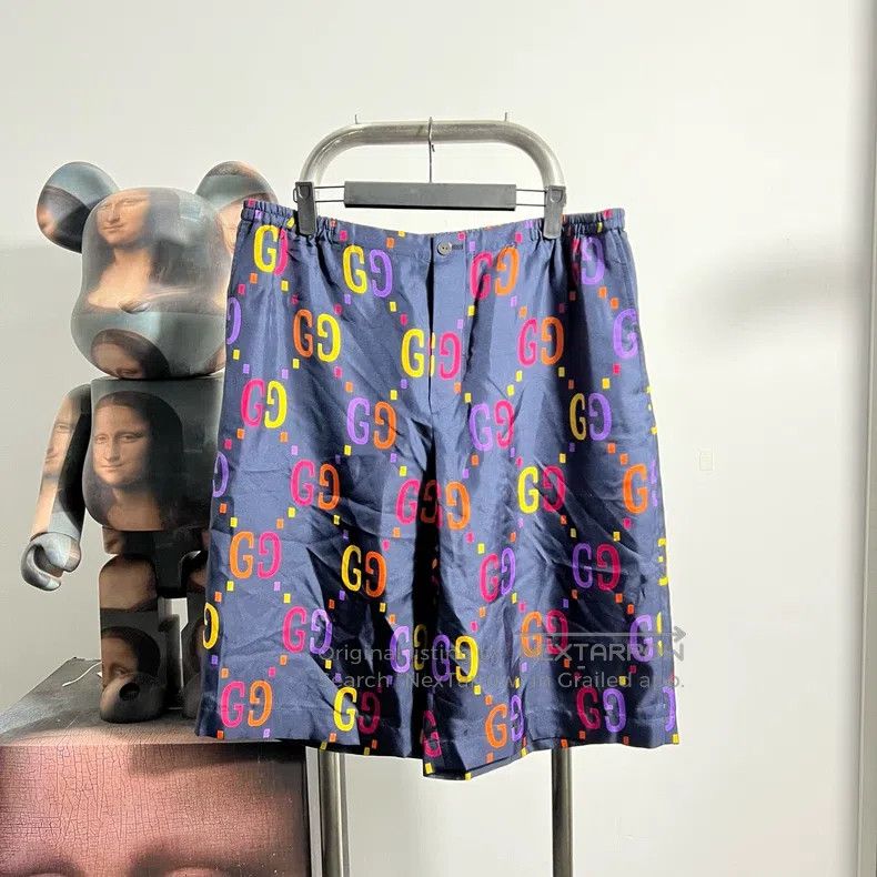 Gucci Gucci Colourful full-print shorts Size US 34 / EU 50 - 1 Thumbnail