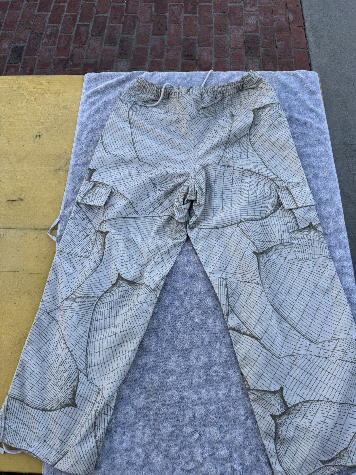 Other Coney Island Picnic Print Cargo Pants Size US 36 / EU 52 - 4 Thumbnail