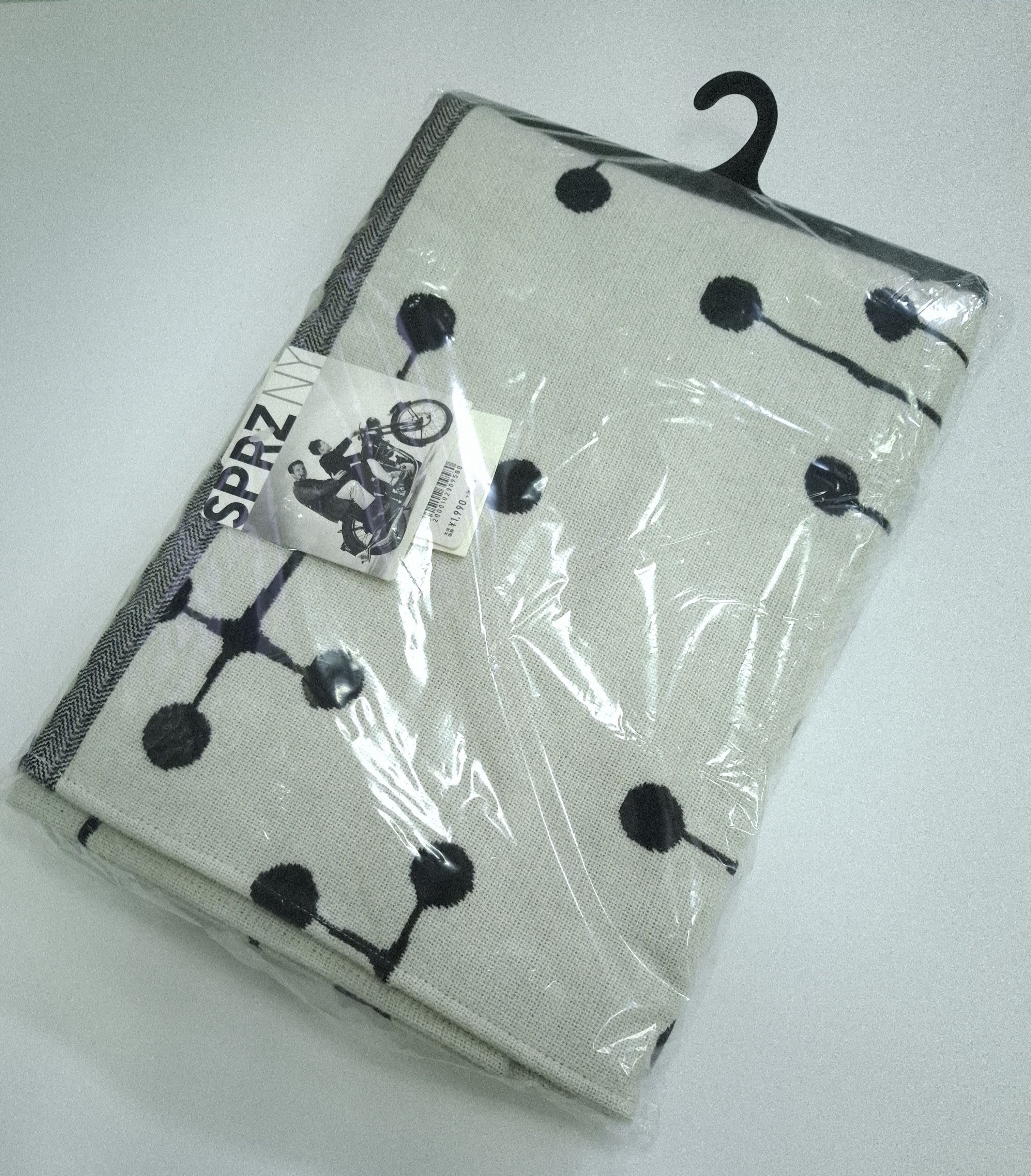 MoMA × Uniqlo Rare UNIQLO x EAMES SPRZ NY MOMA Stole/Scarf/Poncho/Blanket Size ONE SIZE - 5 Thumbnail