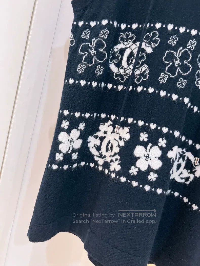 Chanel Chanel Double C clover cashmere sweater Size XS / US 0-2 / IT 36-38 - 4 Thumbnail