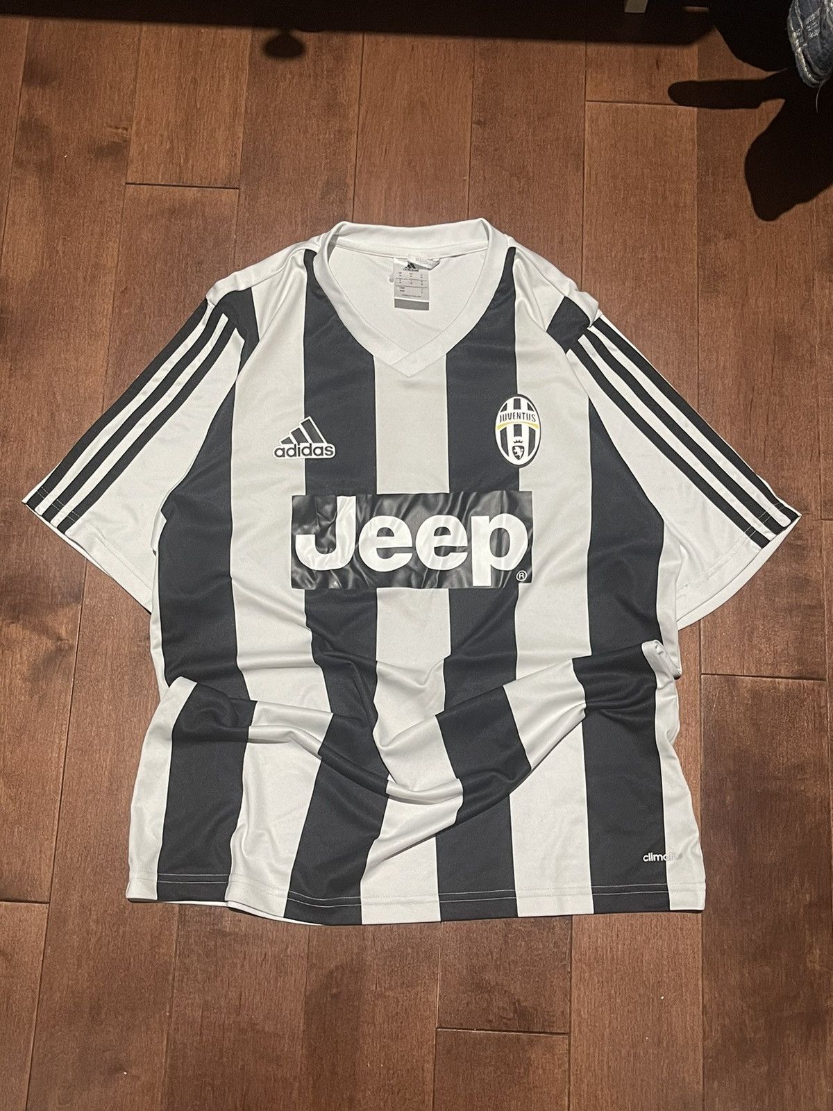 Adidas 2015 Adidas Juventus Jersey Size US M / EU 48-50 / 2 - 1 Thumbnail