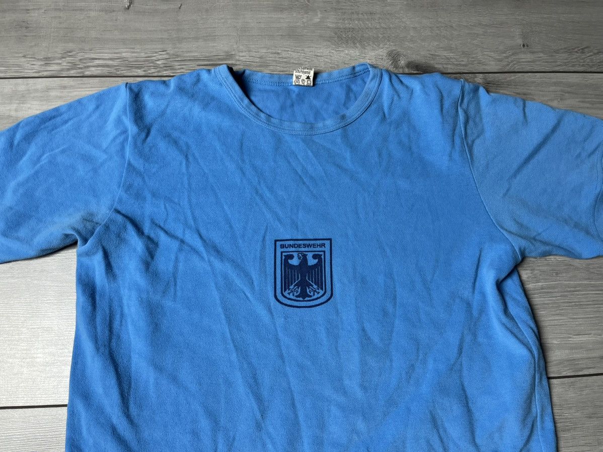 Vintage Vintage Germany Bundeswehr tshirt footbal retro size Large Size US L / EU 52-54 / 3 - 3 Thumbnail