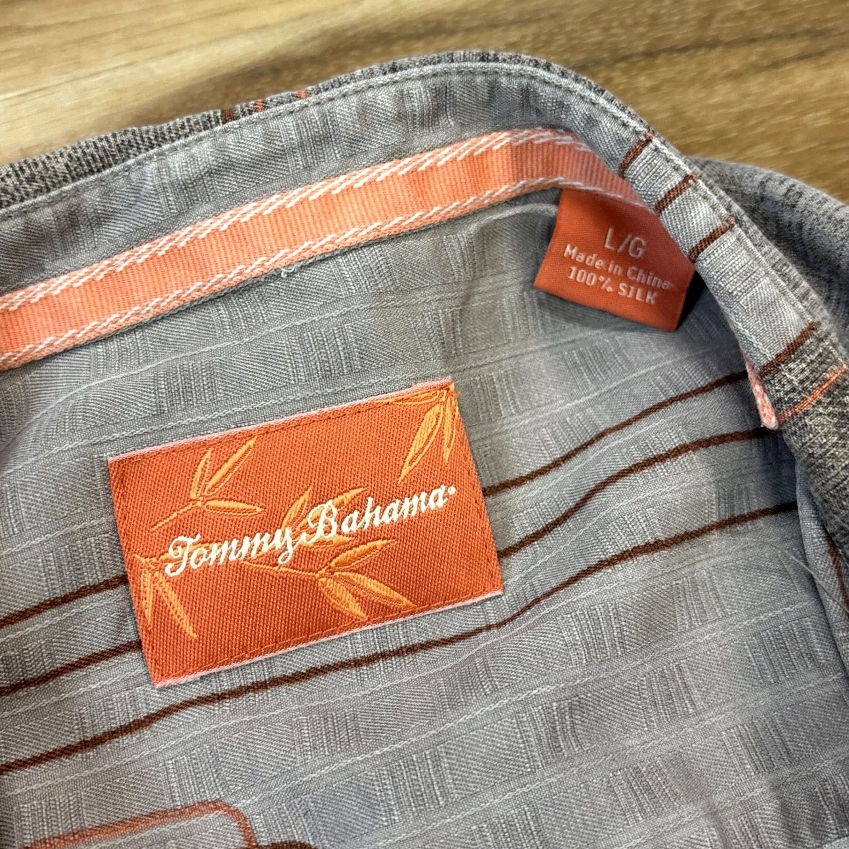 Tommy Bahama VINTAGE? No. Size US L / EU 52-54 / 3 - 2 Thumbnail