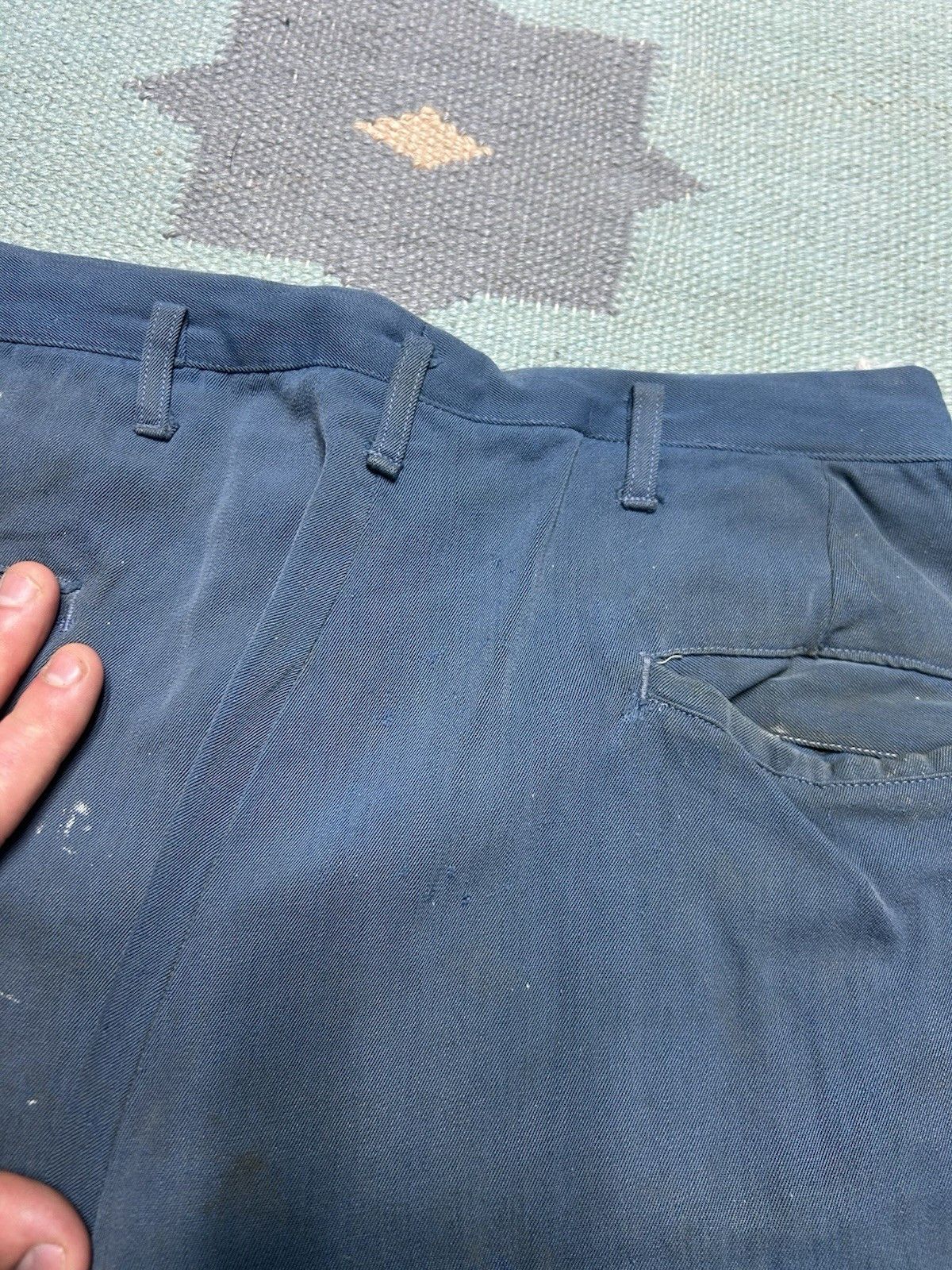 Vintage VTG 40s rayon gabardine slacks pleated paint distress 25x30 Size US 26 / EU 42 - 18 Thumbnail