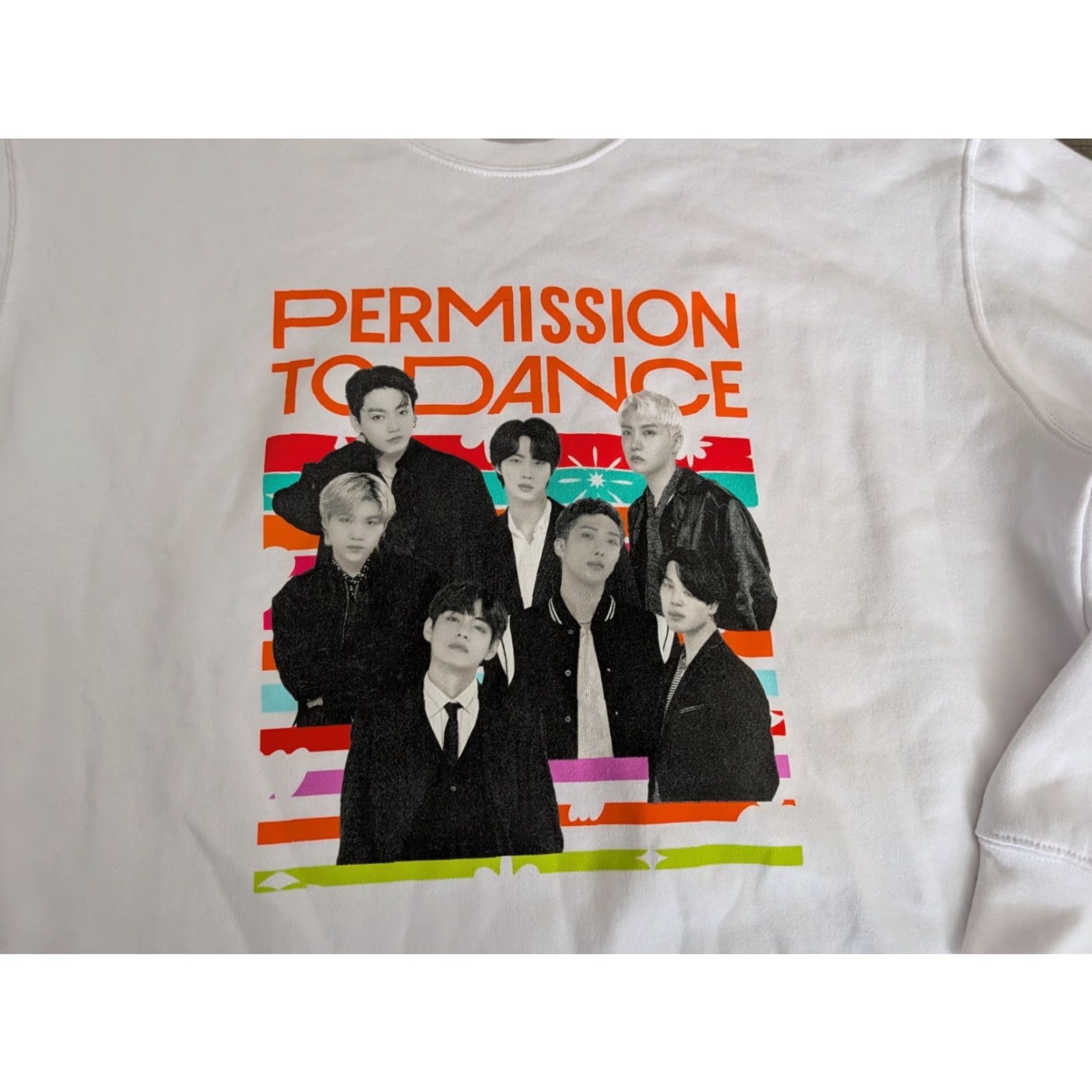 DANCER Official BTS Permission To Dance On Stage Crewneck Sweatshirt White Size XL EUC Size XL / US 12-14 / IT 48-50 - 2 Thumbnail