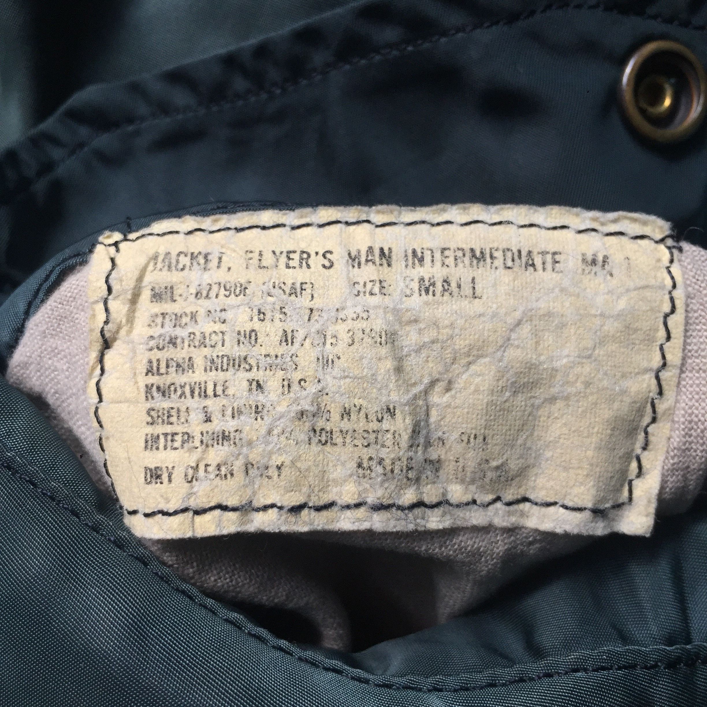 Alpha Industries Vintage 80s Alpha Industries Sun Fadded Bomber Jacket Size US M / EU 48-50 / 2 - 8 Thumbnail