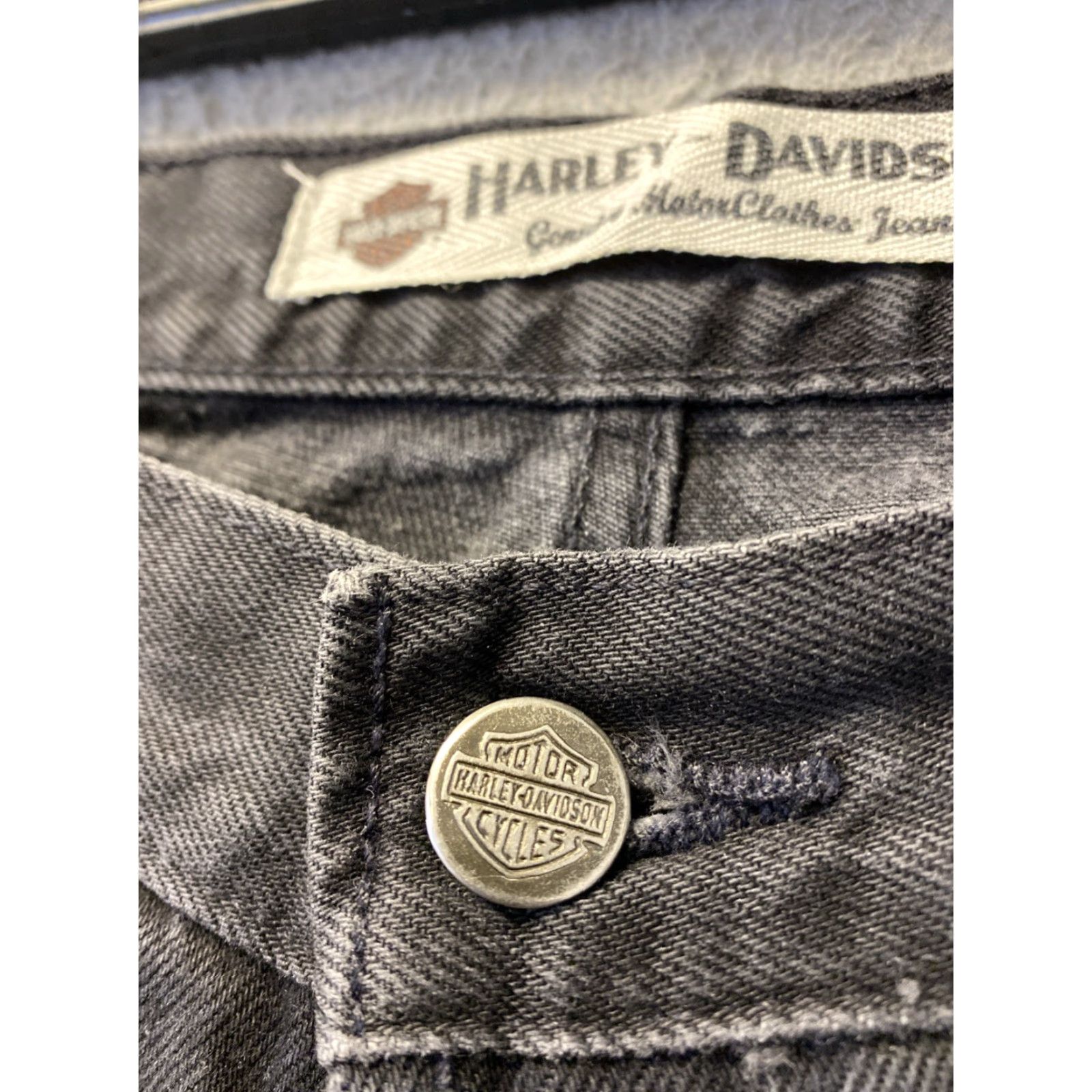 Harley Davidson VINTAGE Harley-Davidson Jeans Mens 34x34 Black Denim Straight Leg Jeans Mens Regular 34 Black Harley-Davidson Logo Biker USA 5-Pocket Denim Jeans Size US 34 / EU 50 - 4 Thumbnail