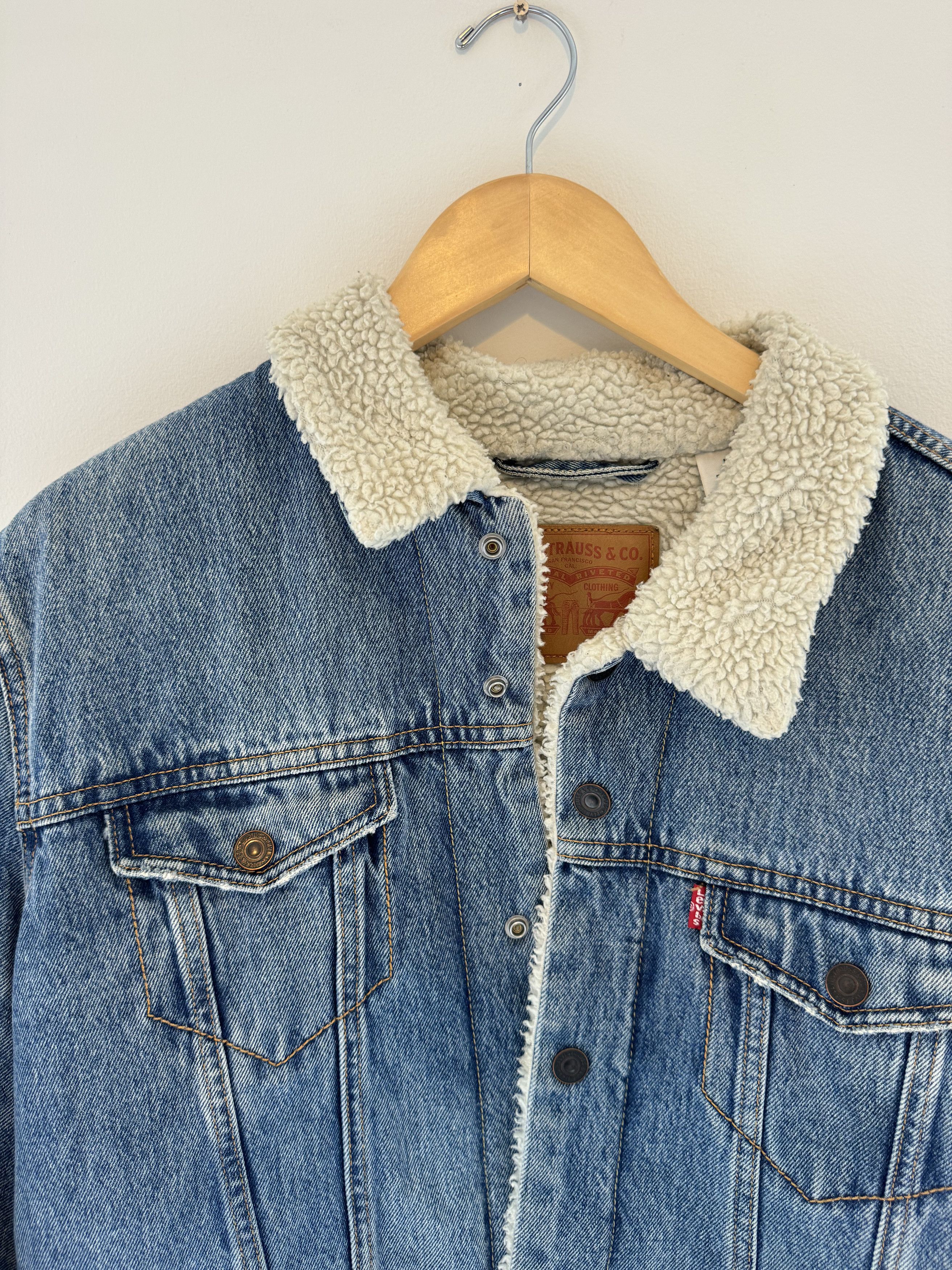 Levi's Vintage Clothing Vintage Levi's Denim Jacket with Sherpa Lining Size US L / EU 52-54 / 3 - 2 Thumbnail