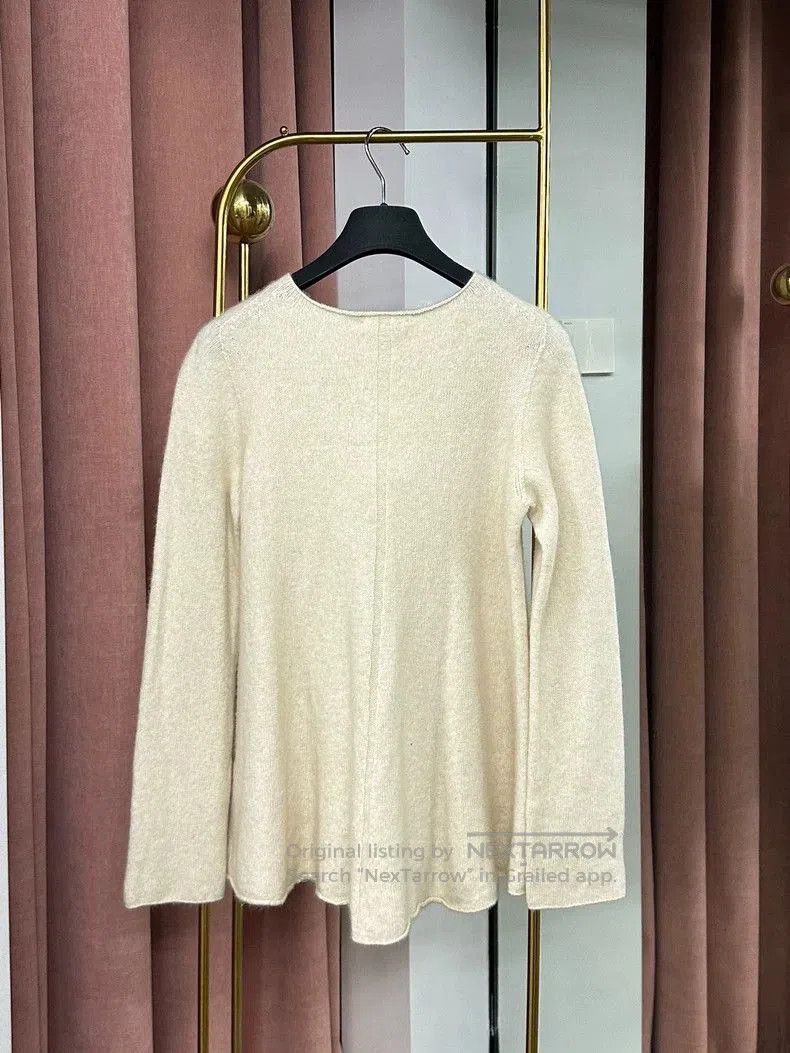 The Row The Row Beige Cashmere Long-Sleeve Sweater. Size US L / EU 52-54 / 3 - 3 Thumbnail