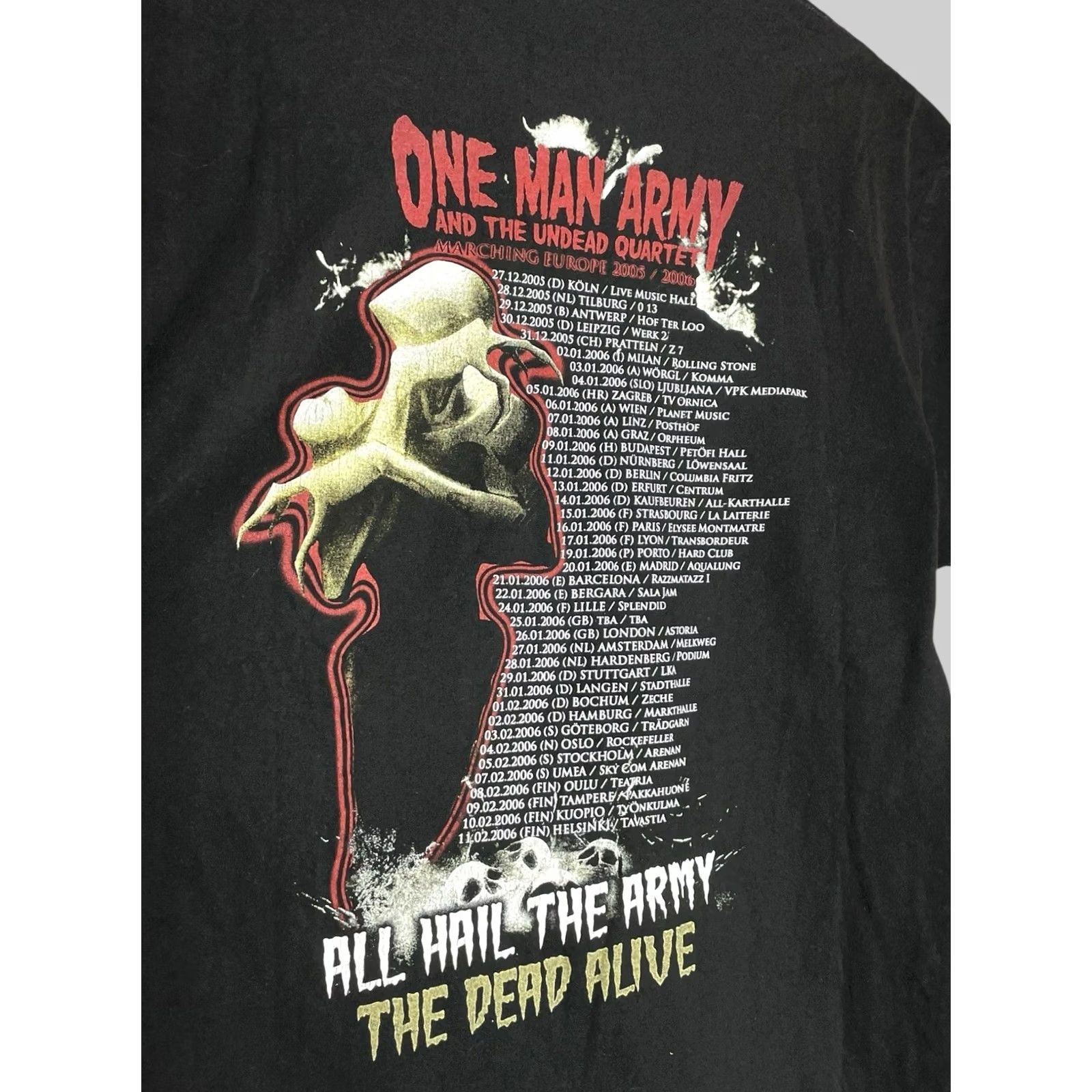 Vintage VINTAGE One Army And The Under Quartet Marching Europe Tour 2005/06 T-Shirt Size M Black Men Size US M / EU 48-50 / 2 - 5 Thumbnail