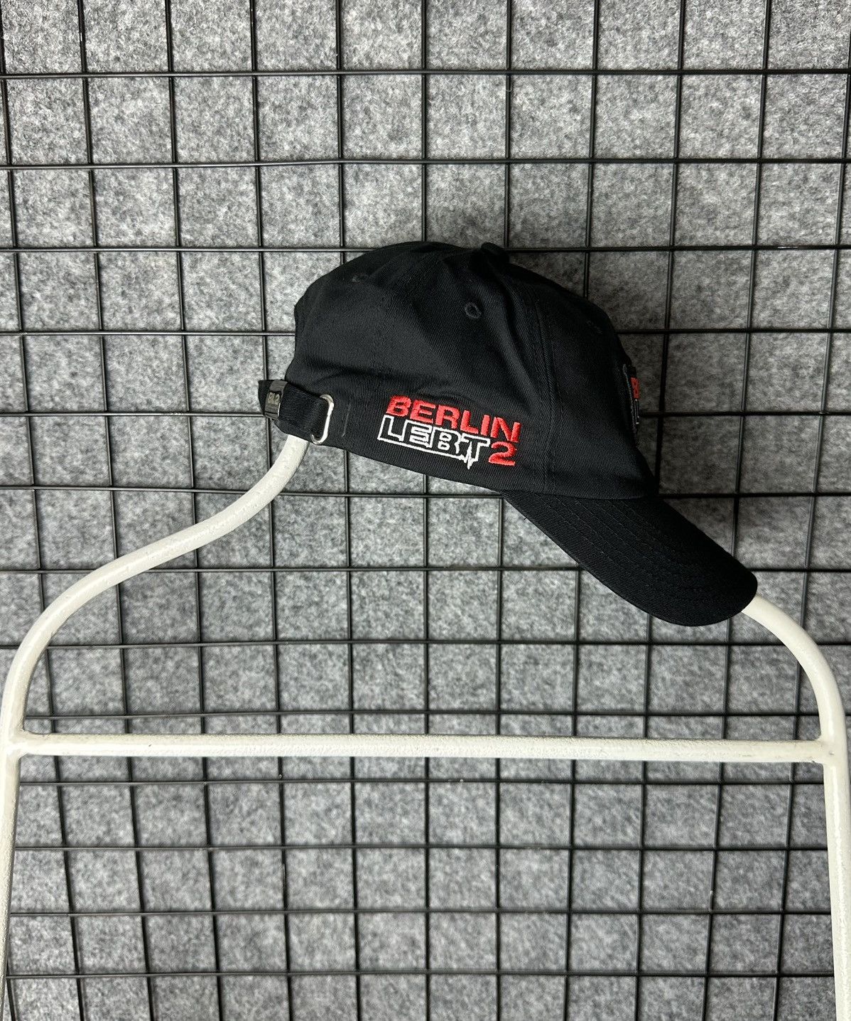 Band Tees Capital Bra x Samra Berlin Lebt 2 Rap Album Logo Cap Size OS Size ONE SIZE - 3 Thumbnail
