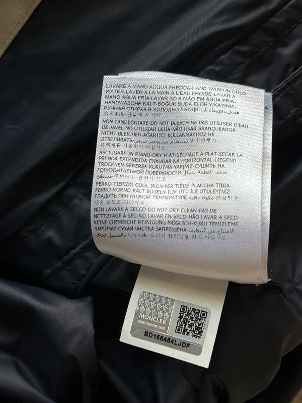 Moncler Moncler Sz 3 / S Windbreaker Jacket Rare Size US S / EU 44-46 / 1 - 6 Thumbnail