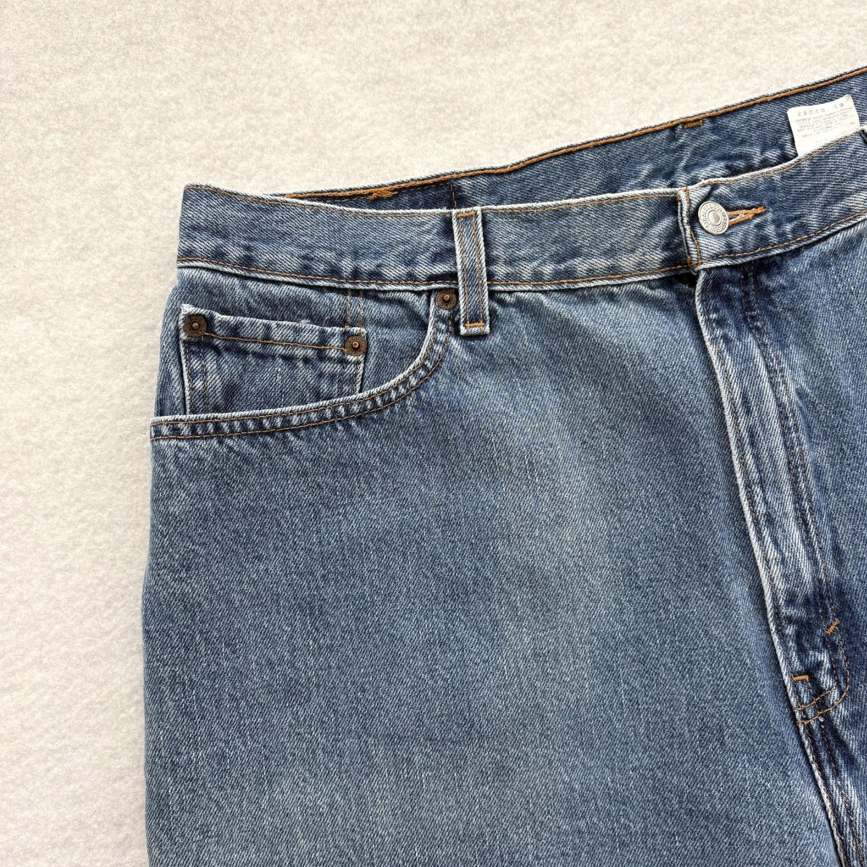 Levi's VINTAGE Levi's 550 Relaxed Tapered Jeans Womens 20 Plus Blue High Rise Denim 2001 Size 42" / US 20 - 3 Thumbnail
