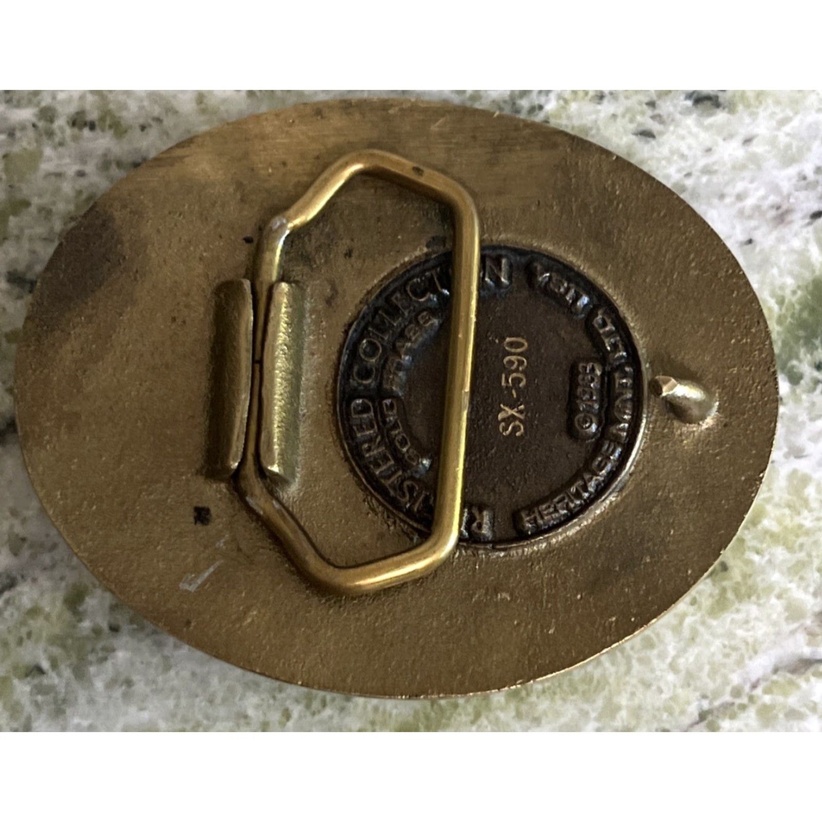 Vintage VINTAGE 1983 Pig Bowl Buckle Sacramento Police Sheriff Numbered Certificate Leather Bag Belt Buckle Men Gold Brass Certificate 1.5 in Fits 1.5 in BB Size ONE SIZE - 3 Thumbnail