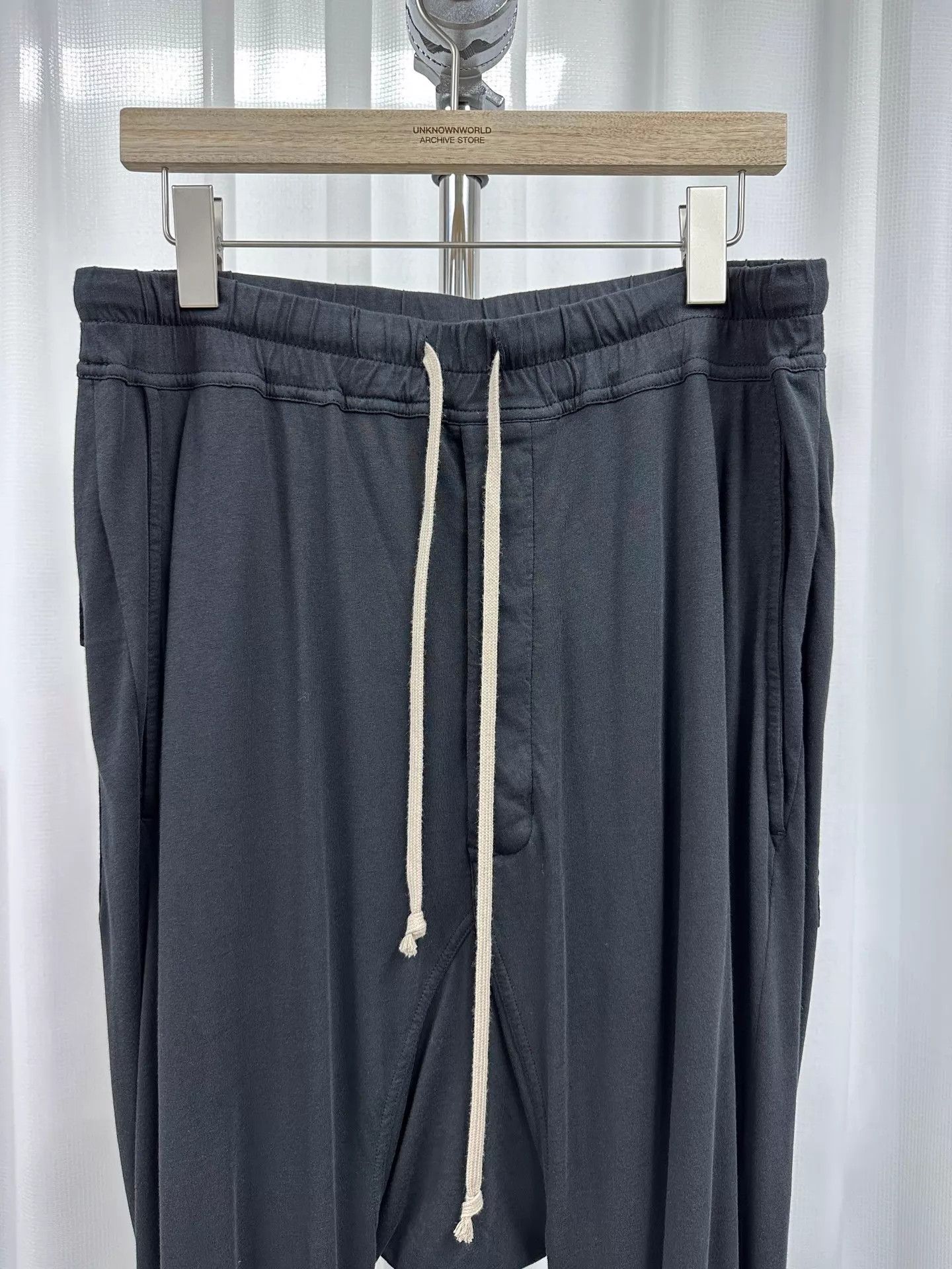 Rick Owens Rick Owens Dropped Crotch Cuffed Sweatpants M Lightweight Size US 32 / EU 48 - 2 Thumbnail