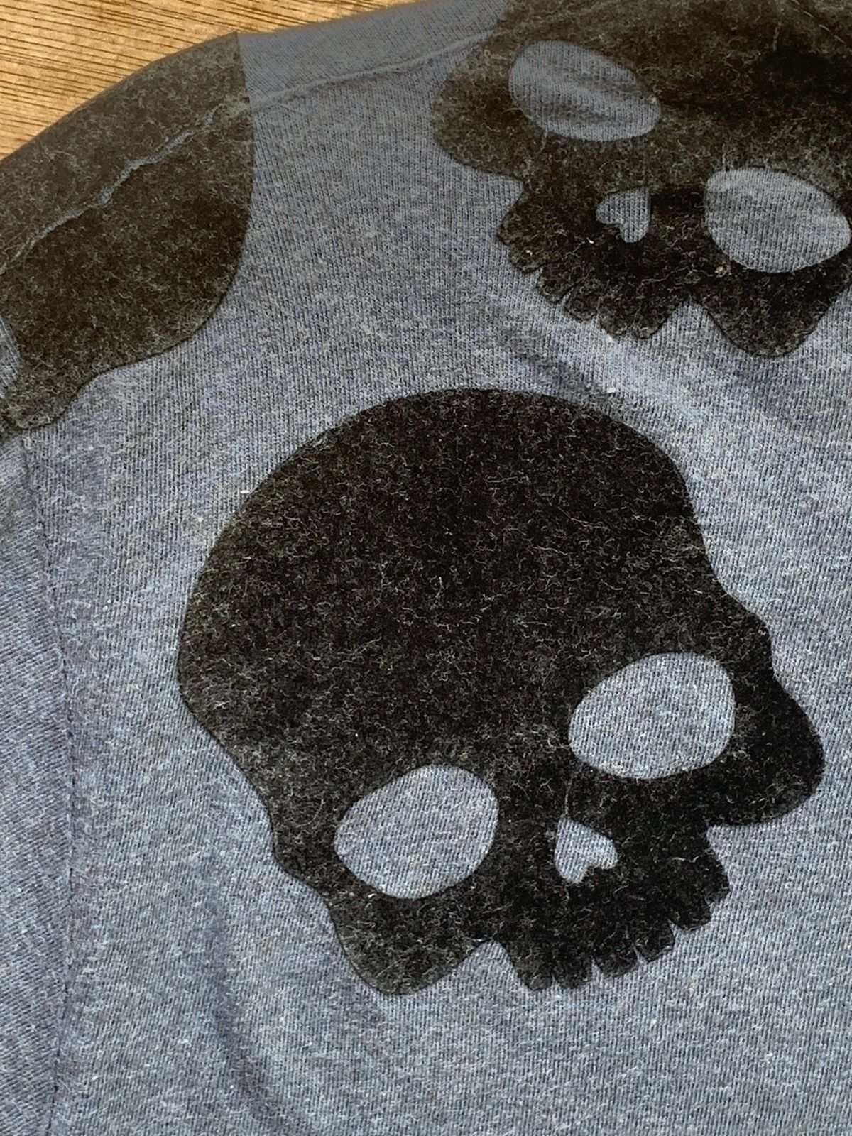 HYDROGEN Rare Hydrogen Velvet Skulls Print Long Sleeve Shirt Size US L / EU 52-54 / 3 - 17 Thumbnail