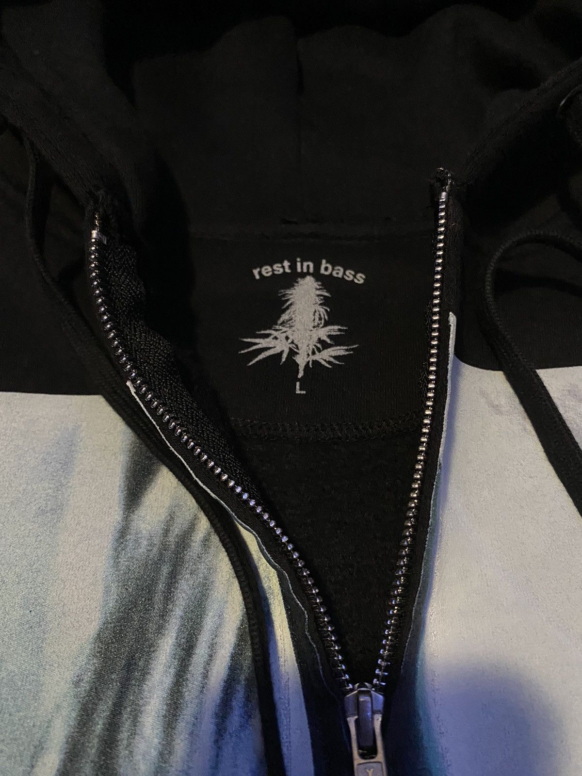 Other Che Rest In Bass Tour Merch Size US L / EU 52-54 / 3 - 4 Thumbnail
