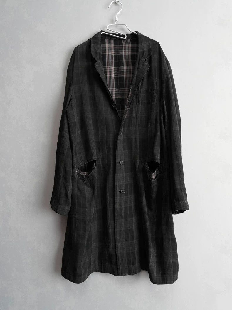 Yohji Yamamoto Yohji Yamamoto Yohji Yamamoto Long Plaid Coat 00SS Size US L / EU 52-54 / 3 - 1 Thumbnail