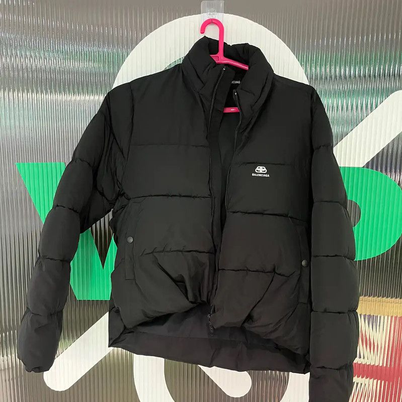 Balenciaga Balenciaga Black Logo Short Down Jacket Size XL / US 12-14 / IT 48-50 - 1 Thumbnail