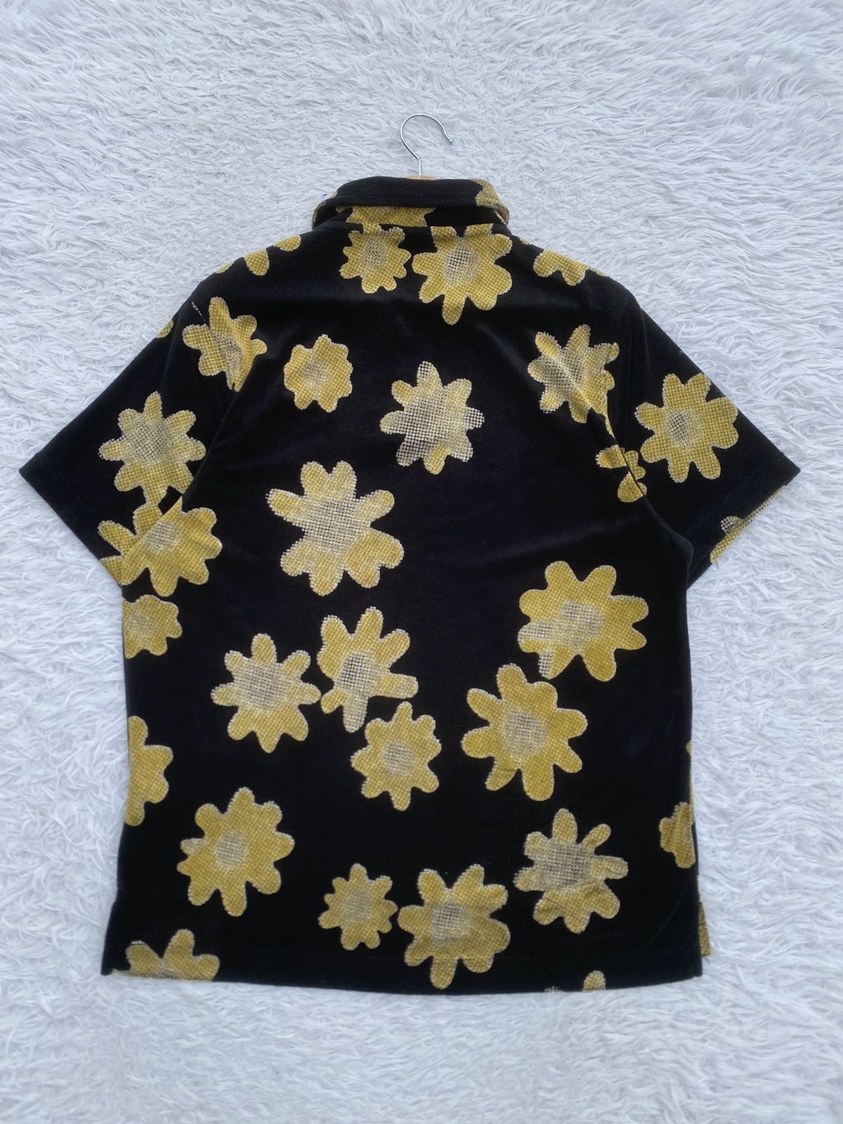 Nike Rare Nike Sportswear Men's Black Allover Flower Polo Shirt Size US M / EU 48-50 / 2 - 14 Thumbnail