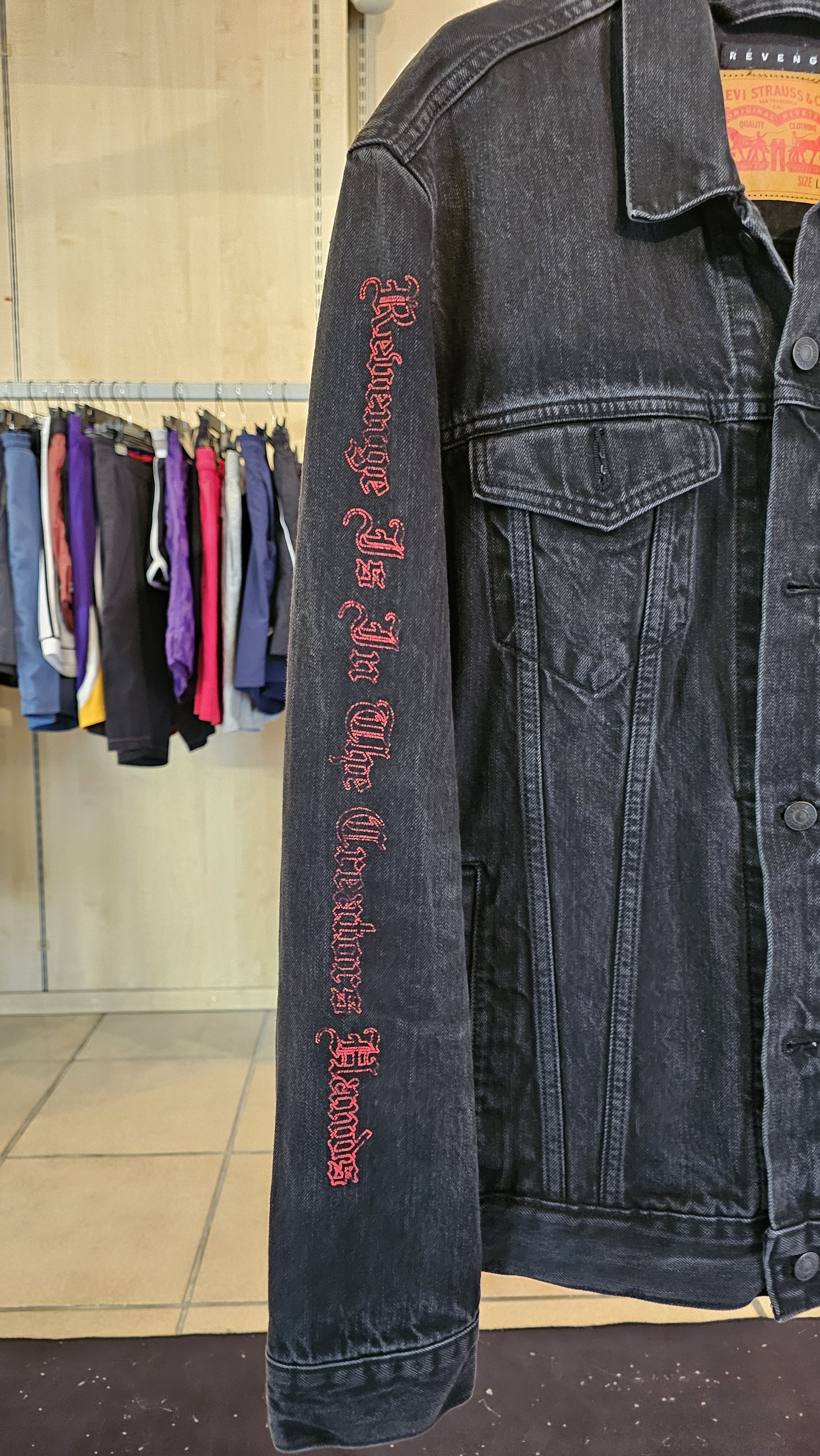 Levi's × Revenge Levi’s® x Revenge Black Denim Jacket – Size L Size US L / EU 52-54 / 3 - 3 Thumbnail